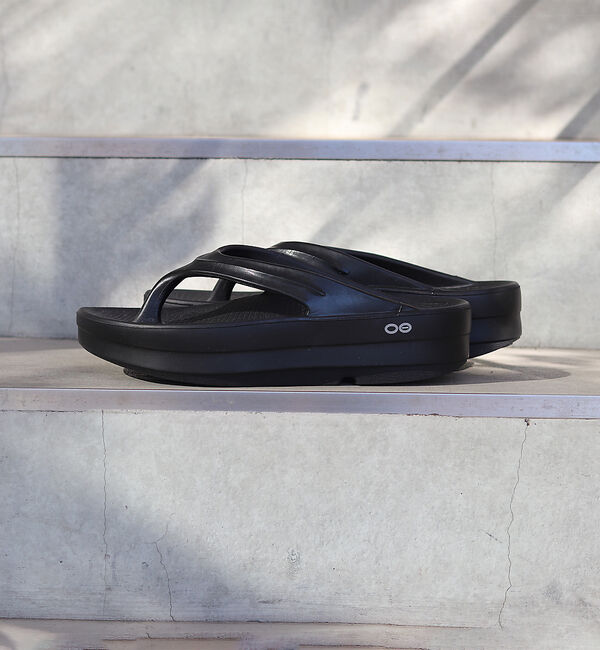 Rouge vif「【OOFOS/ウーフォス】OOmega/ ウーメガ  厚底 【WEB限定】」|サンダル|