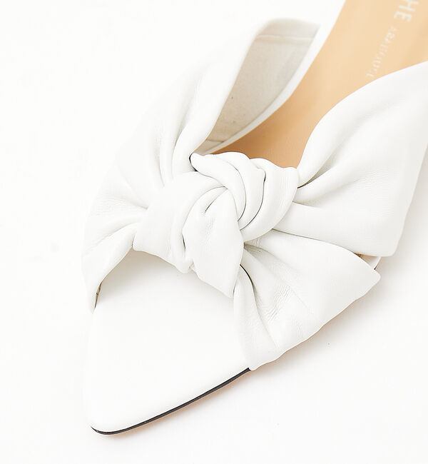 AU BANNISTER「ポインテッドツイストフラットミュール」|サンダル|