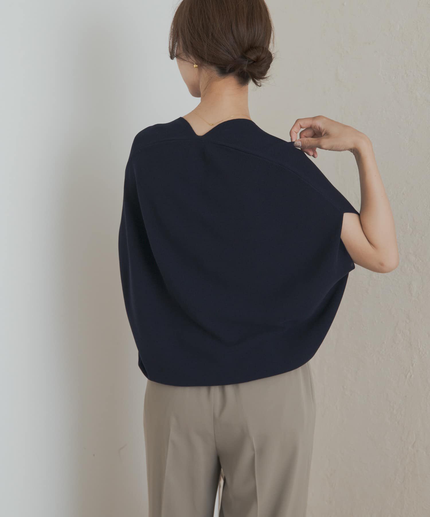 URBAN RESEARCH DOORS「Vネックコクーンニット」|ニット・セーター|