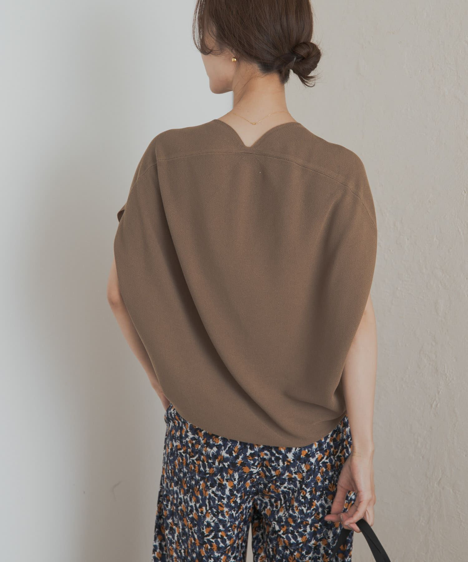 URBAN RESEARCH DOORS「Vネックコクーンニット」|ニット・セーター|