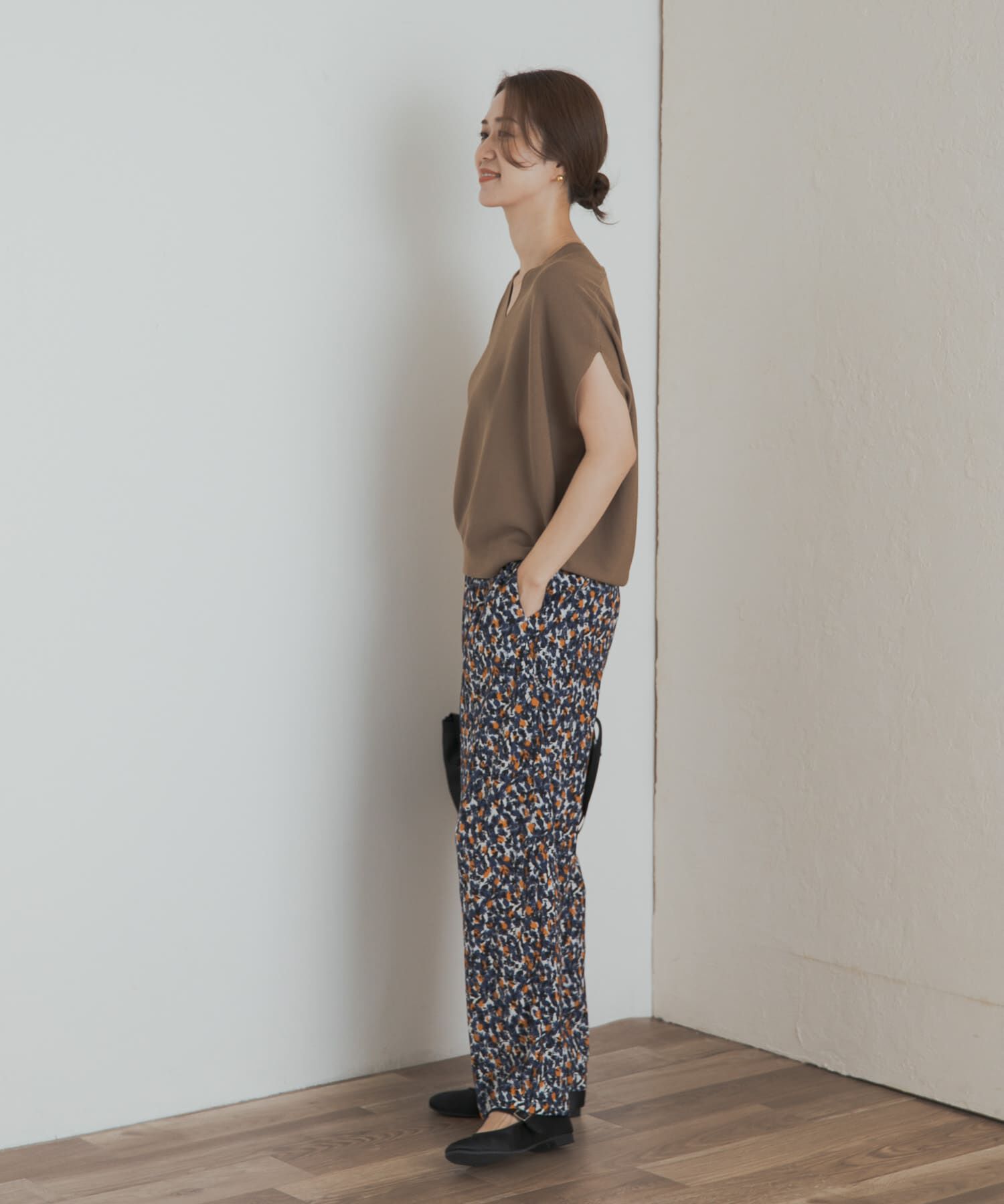 URBAN RESEARCH DOORS「Vネックコクーンニット」|ニット・セーター|