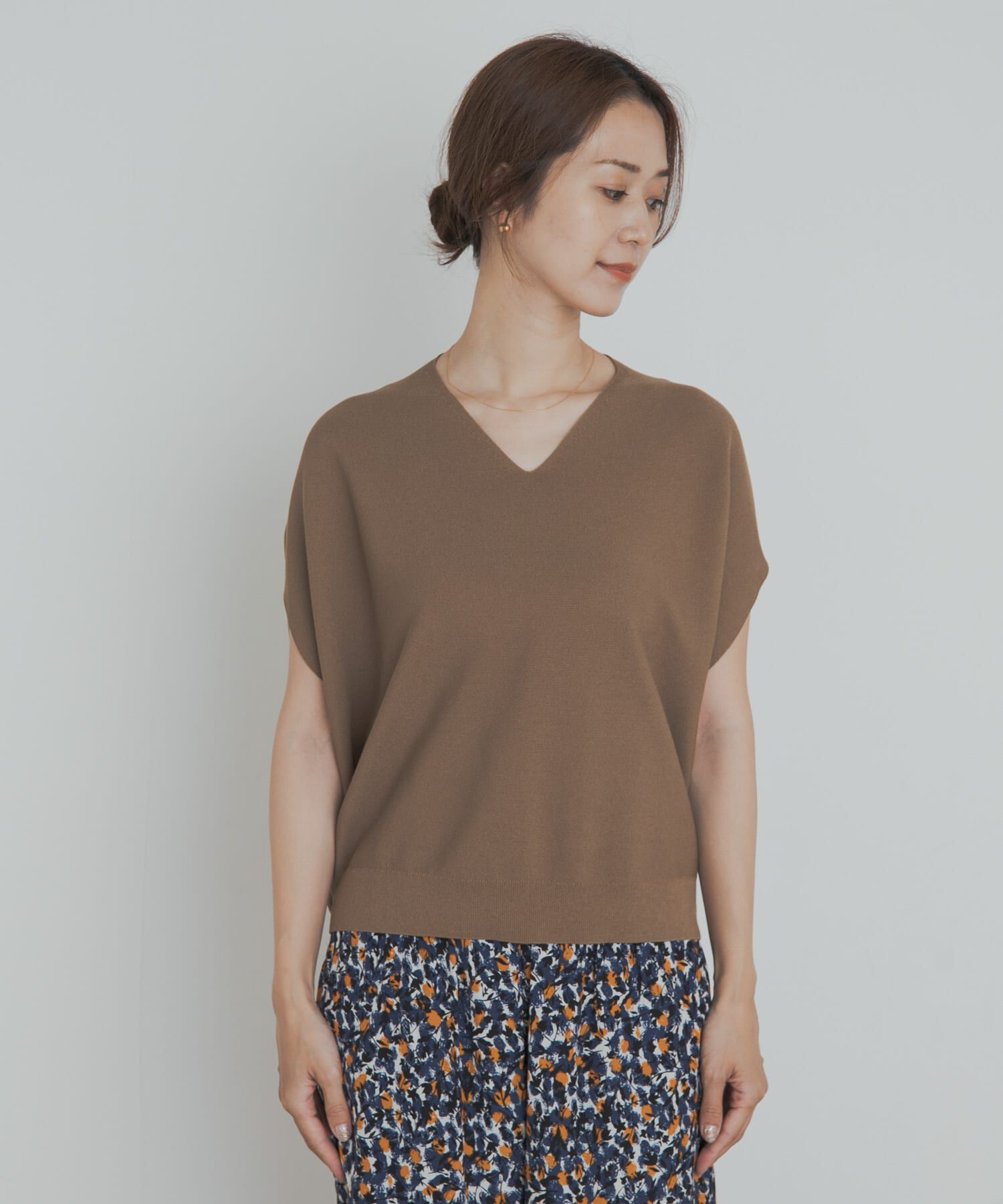 URBAN RESEARCH DOORS「Vネックコクーンニット」|ニット・セーター|