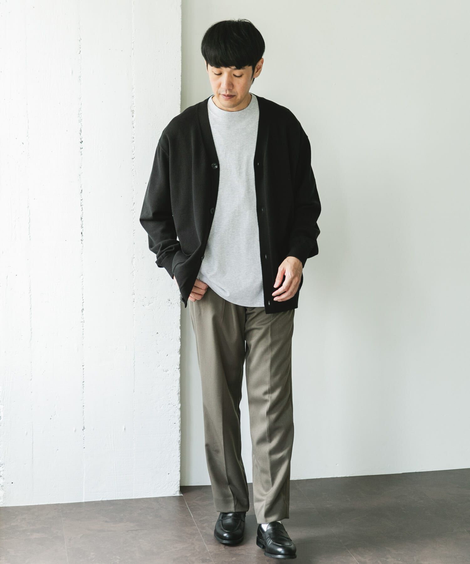 URBAN RESEARCH DOORS「『XLｻｲｽﾞ/WEB限定/仁村紗和さん着用』『UR TECH 200日ﾆｯﾄ』Vﾈｯｸｶｰ」|カーディガン|