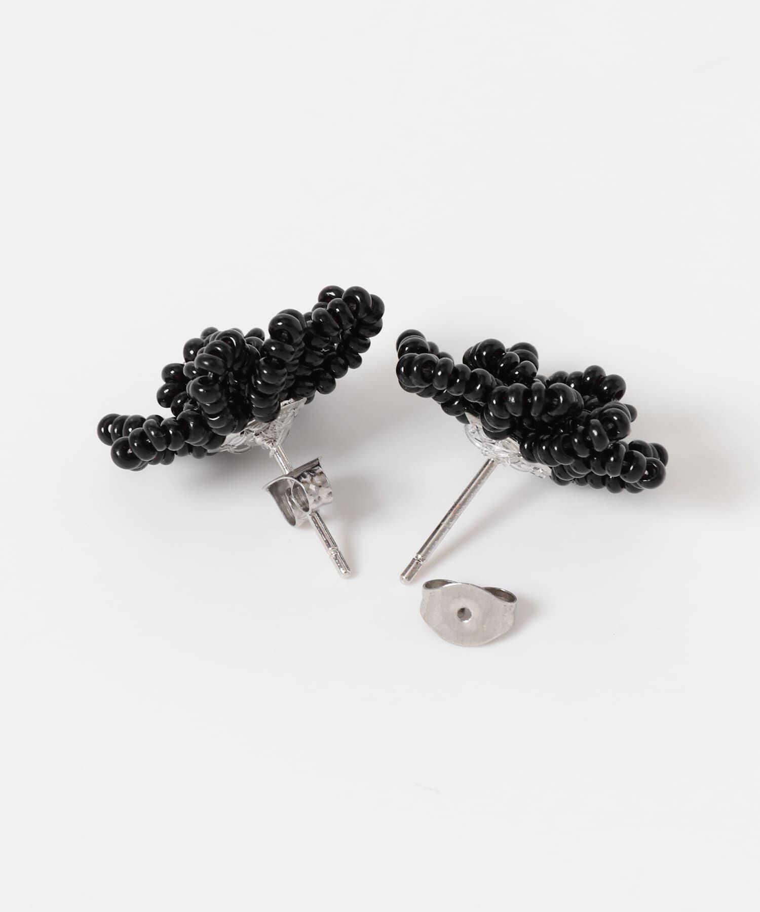 SMELLY「フラワーモチーフビーズピアス」|ピアス|