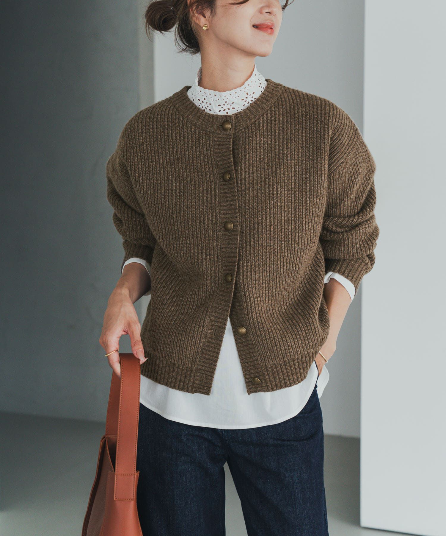 URBAN RESEARCH DOORS「ハミルトンウール畦クルーネックカーディガン」|カーディガン|ブラウン