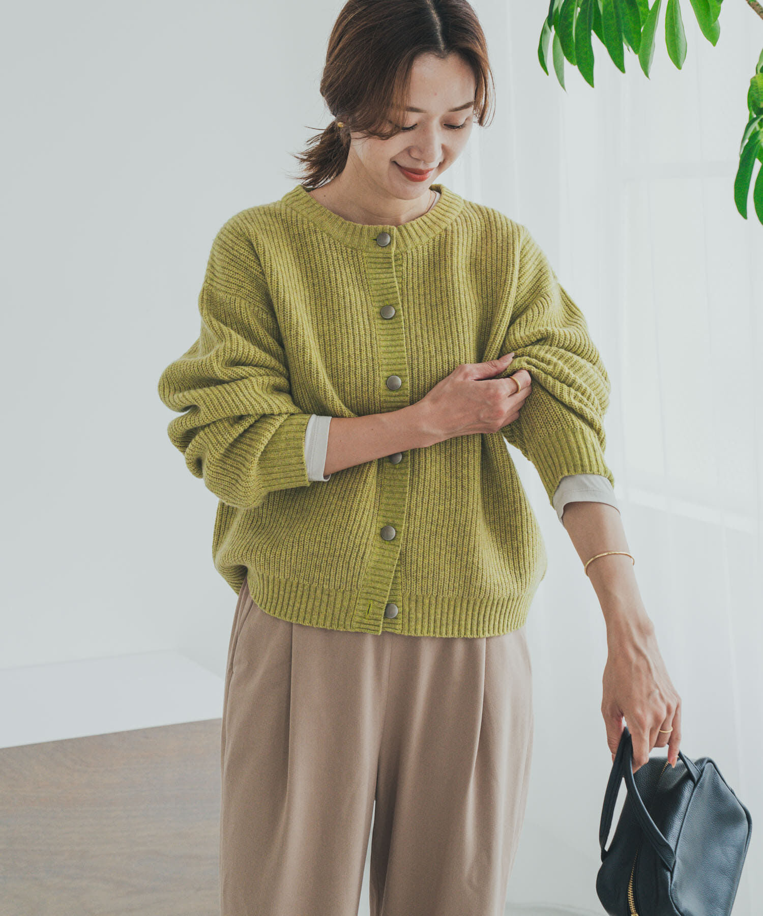 URBAN RESEARCH DOORS「ハミルトンウール畦クルーネックカーディガン」|カーディガン|