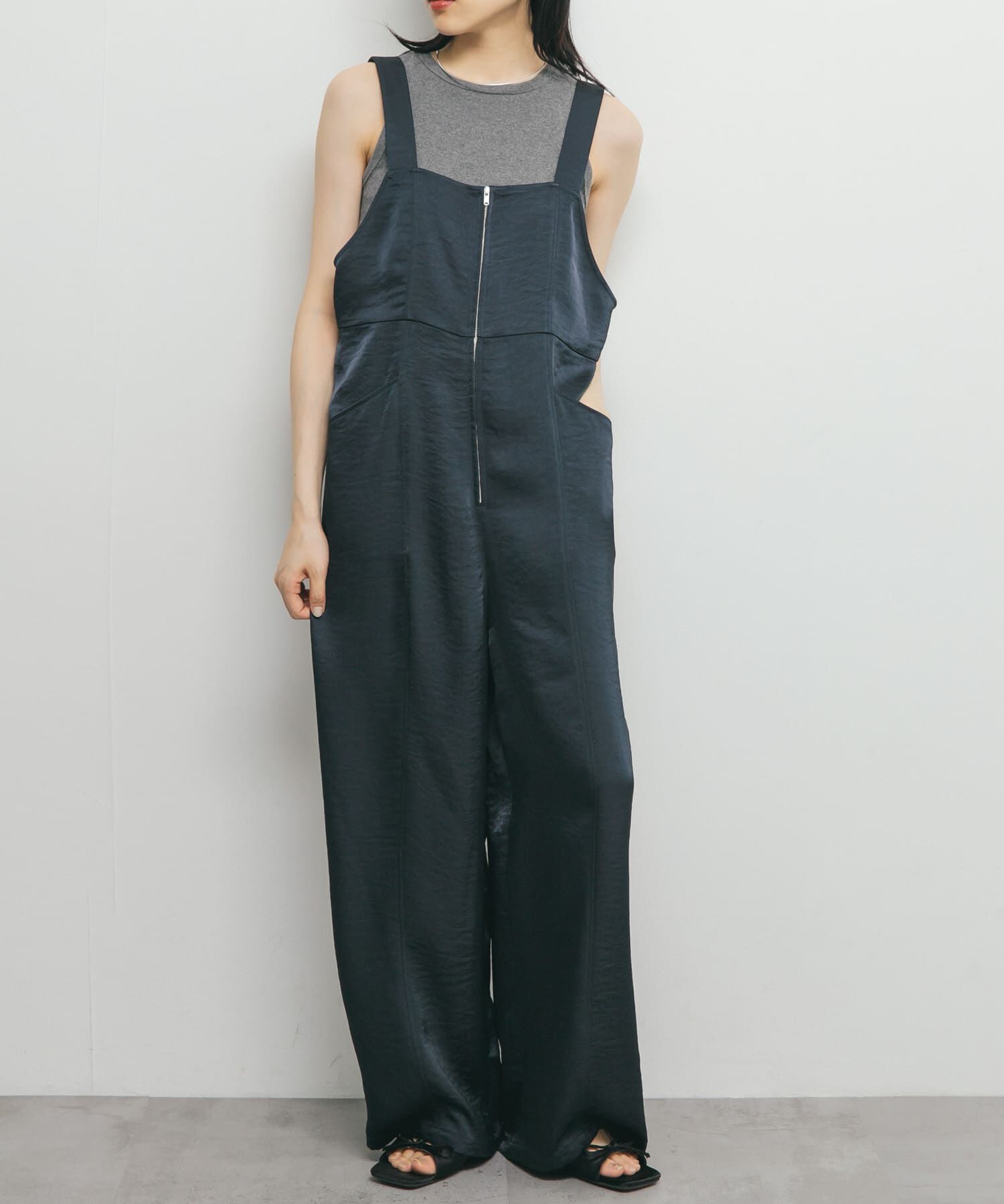  「フロントZIPサテンサロペット」|スカート|