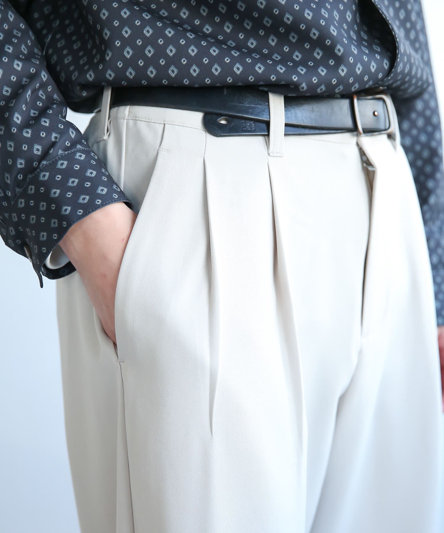 SENSE OF PLACE by URBAN RESEARCH「『セットアップ対応』『イージーケア』ダブルタックワイドスラックス」|その他|