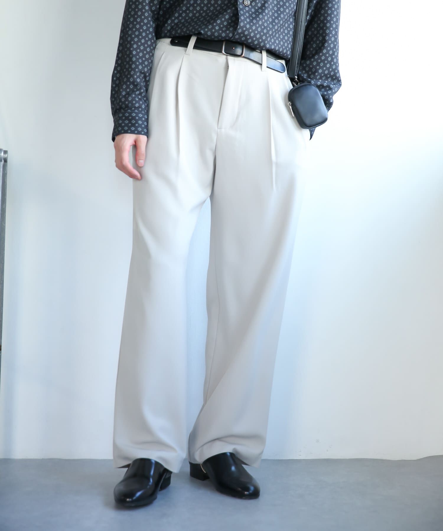 SENSE OF PLACE by URBAN RESEARCH「『セットアップ対応』『イージーケア』ダブルタックワイドスラックス」|その他|