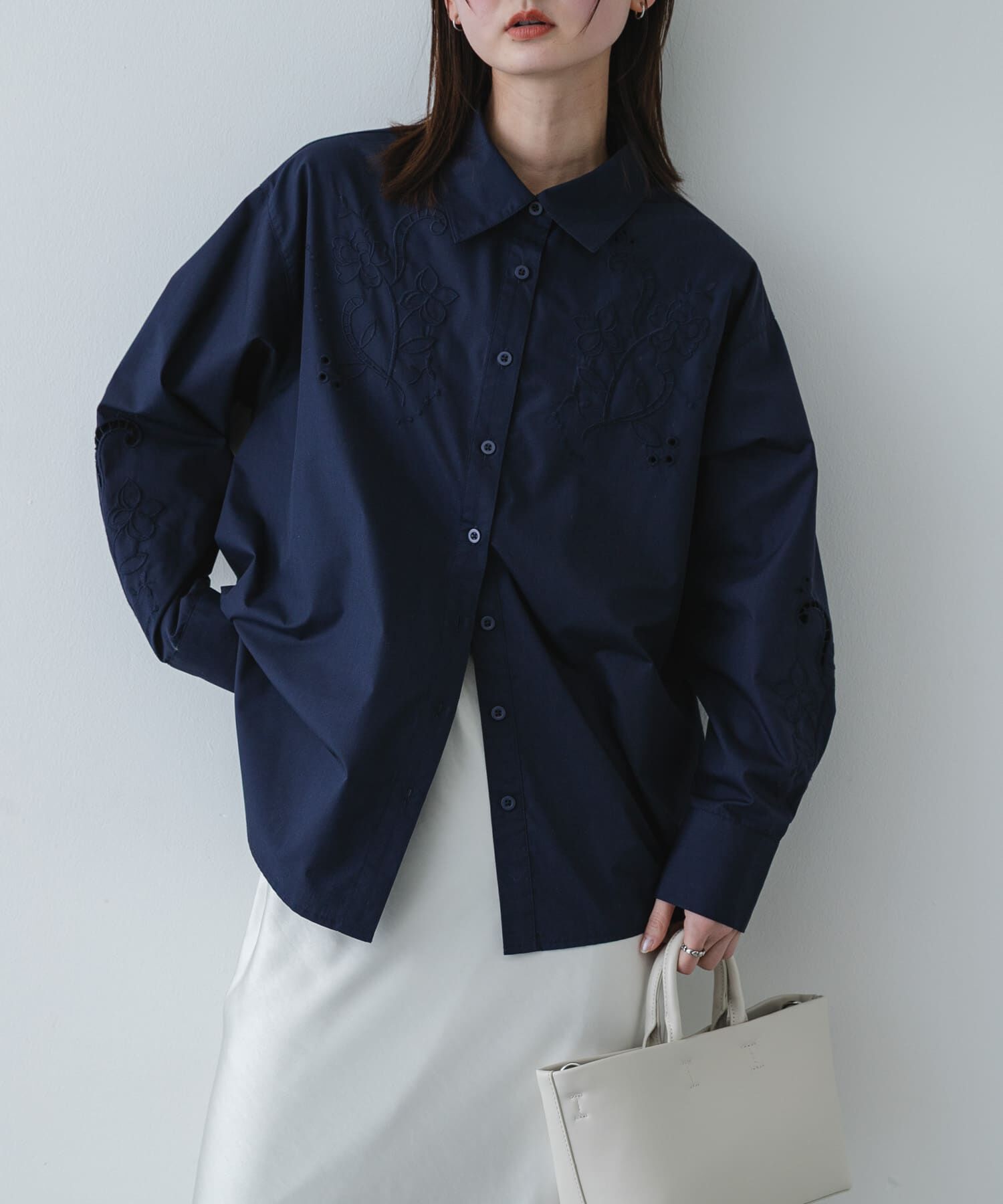 SENSE OF PLACE by URBAN RESEARCH「カットワークエンブロイダリーシャツ」|シャツ・ブラウス|ネイビー