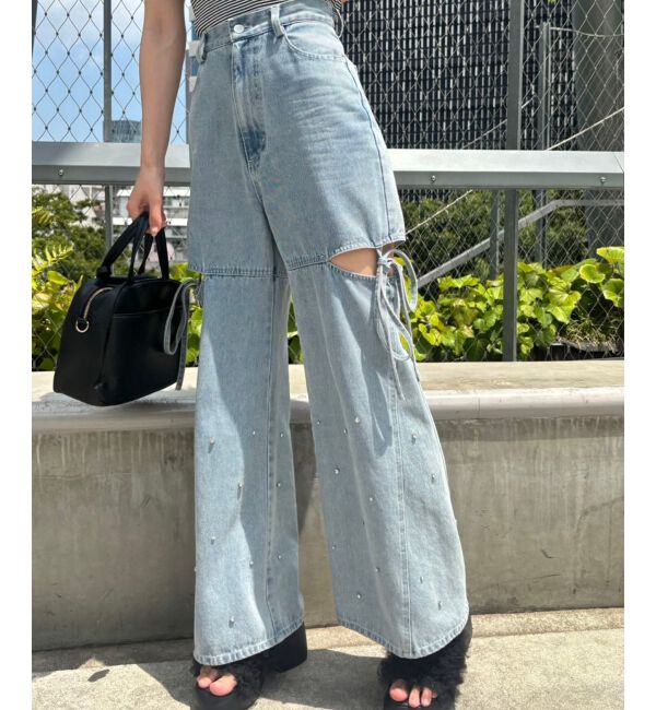 MAJESTICLEGON「サイドスリットビジューデニムパンツ」|デニム|