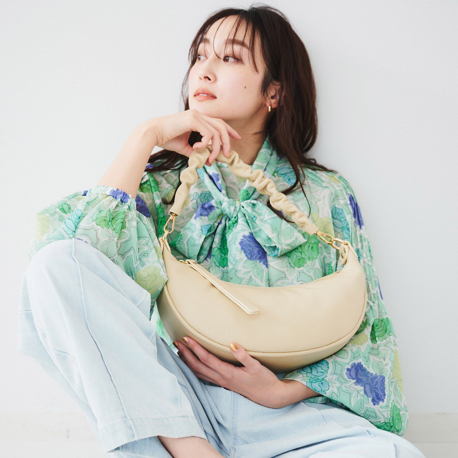 UNTITLED「【本革】ムーンショルダー」|ショルダー・メッセンジャー|