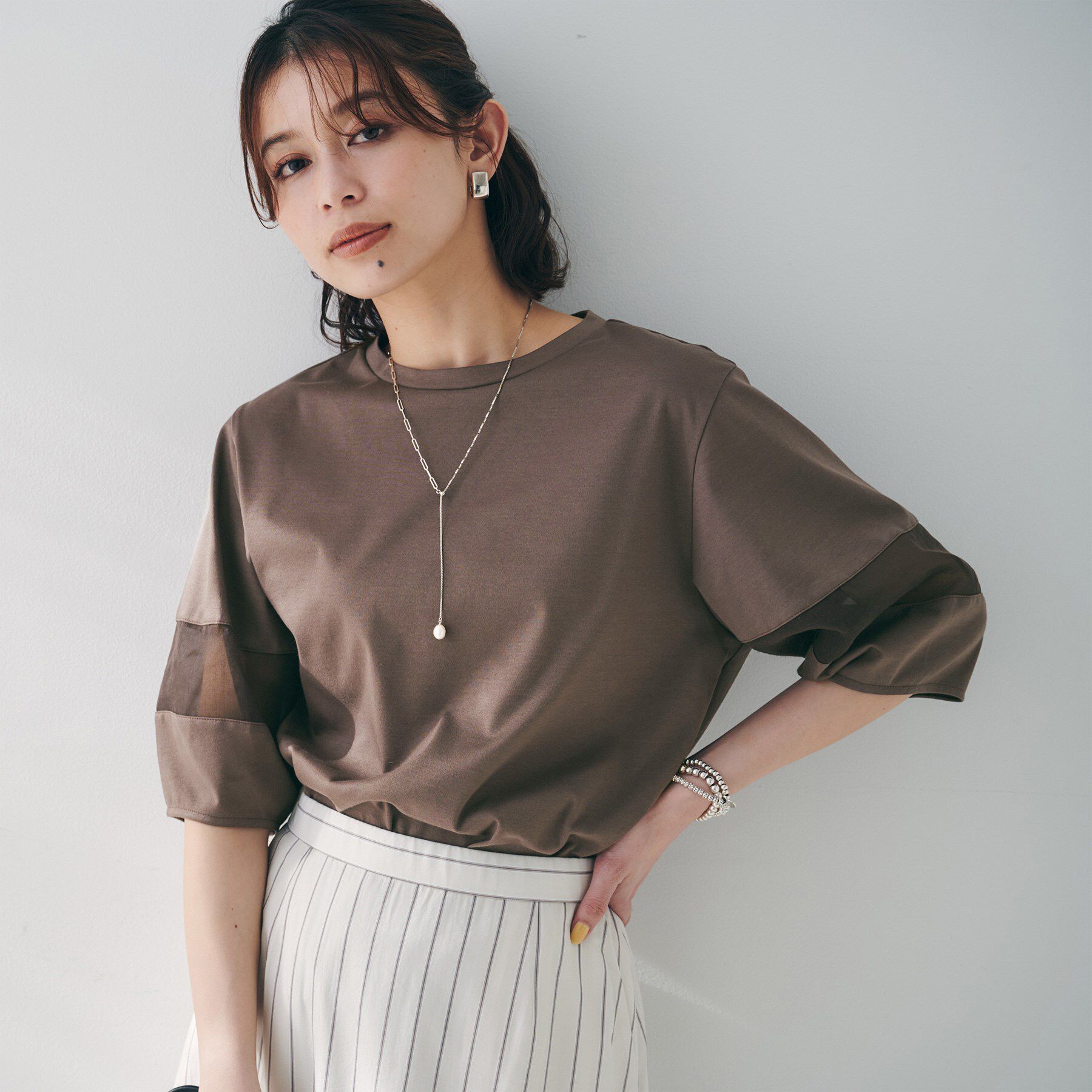 UNTITLED「【二の腕カバー/接触冷感】袖オーガンジープルオーバー」|Tシャツ・カットソー|ブラウン(044)