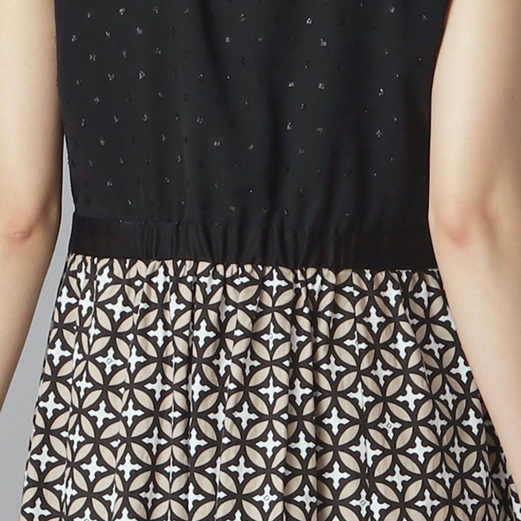 DRESSTERIOR「オーバーラップウィングスリーブワンピース」|ワンピース|