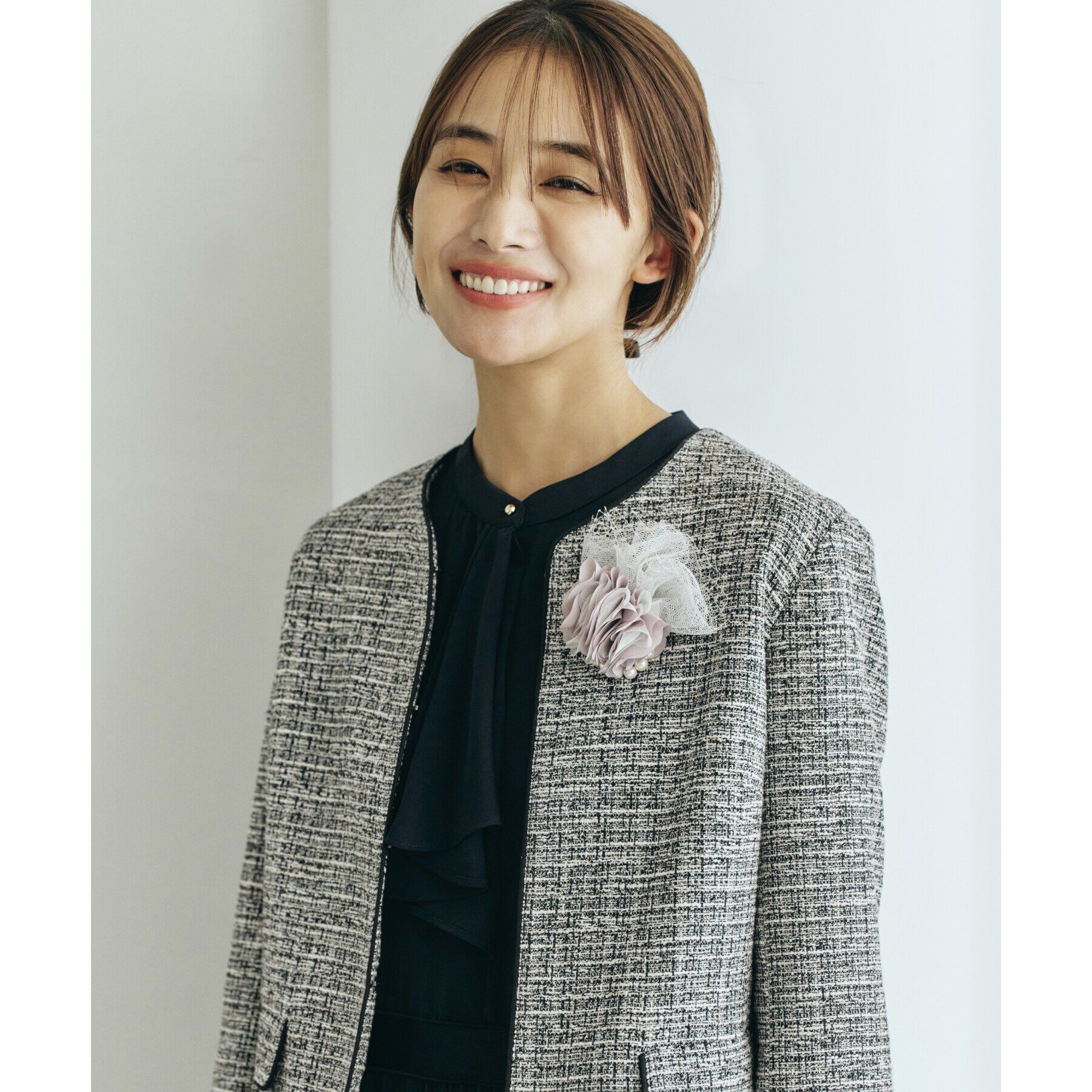 grove「【セレモニー】フラワーシフォンパール調コサージュ」|ブローチ・コサージュ|