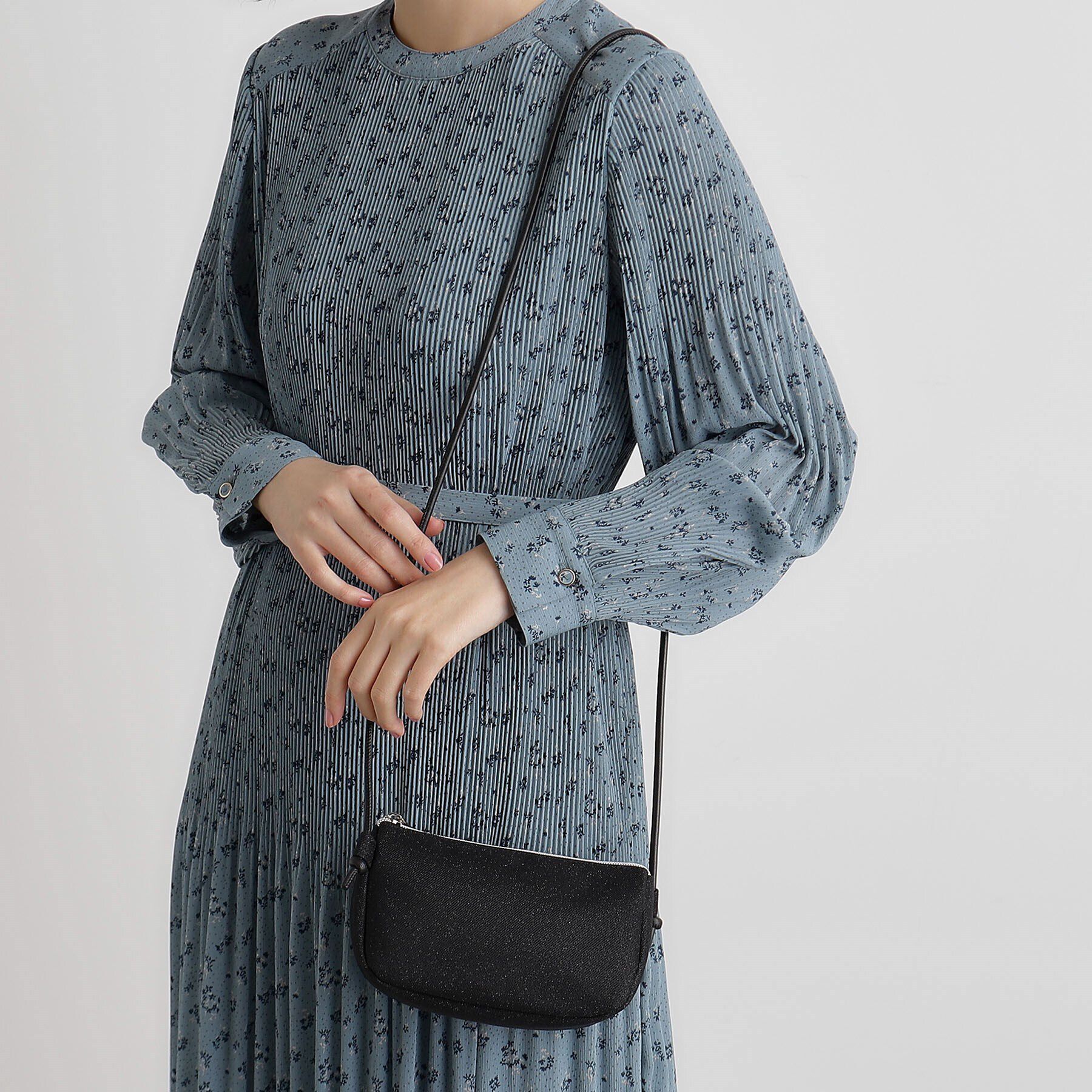 grove「ラメラウンドミニショルダー」|ショルダー・メッセンジャー|ブラック(019)