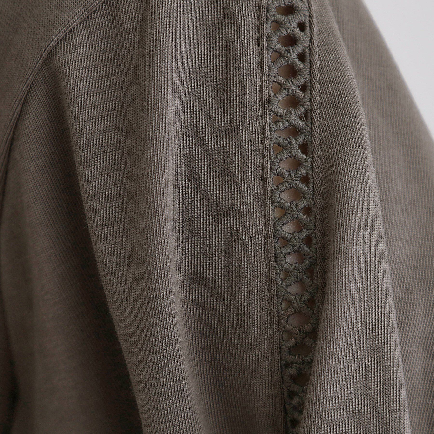 grove「【接触冷感・UVカットetc】レース切替え袖ねじりプルオーバー」|Tシャツ・カットソー|