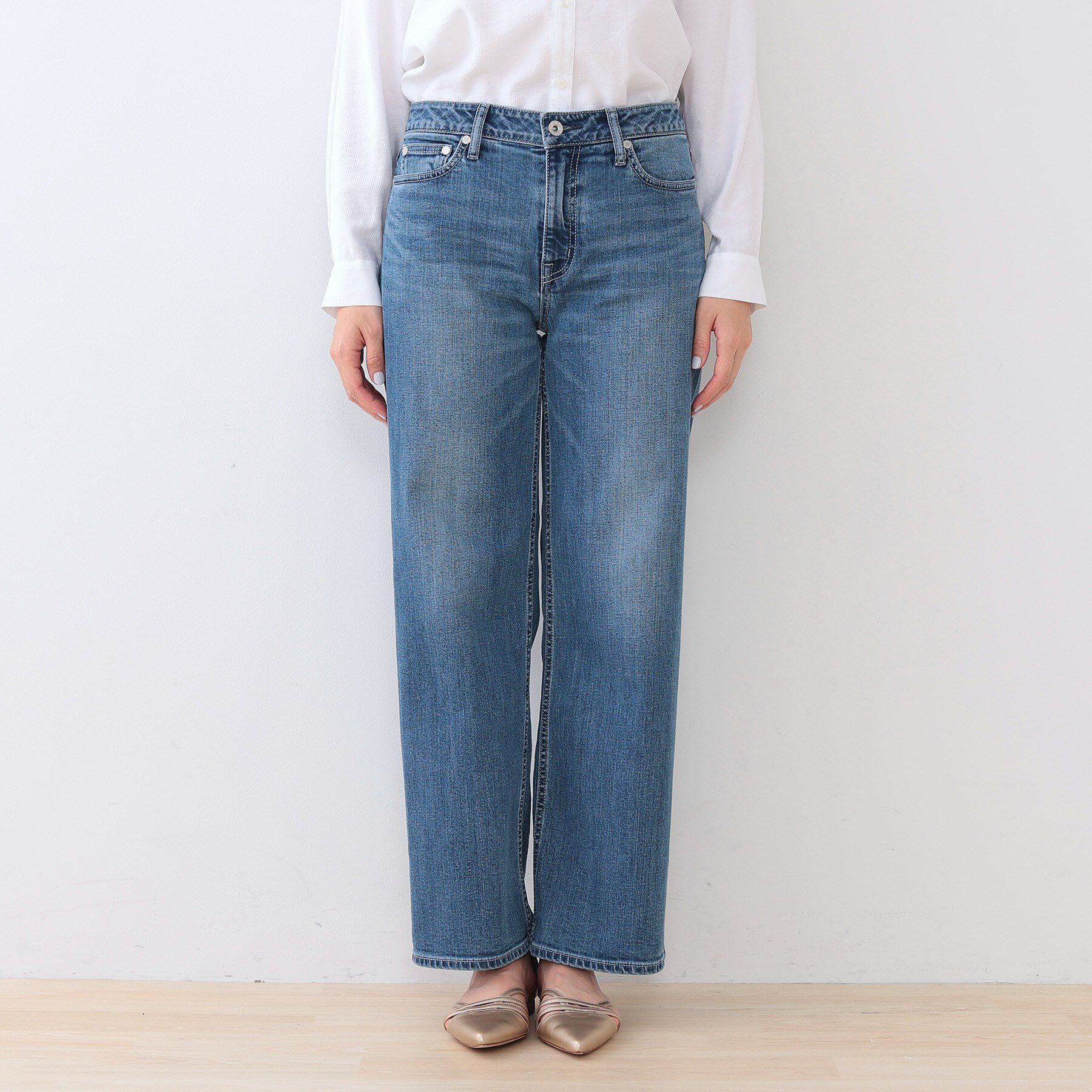 INDIVI「【春の新色登場！褒められデニム】ワイドストレート デニムパンツ」|デニム|