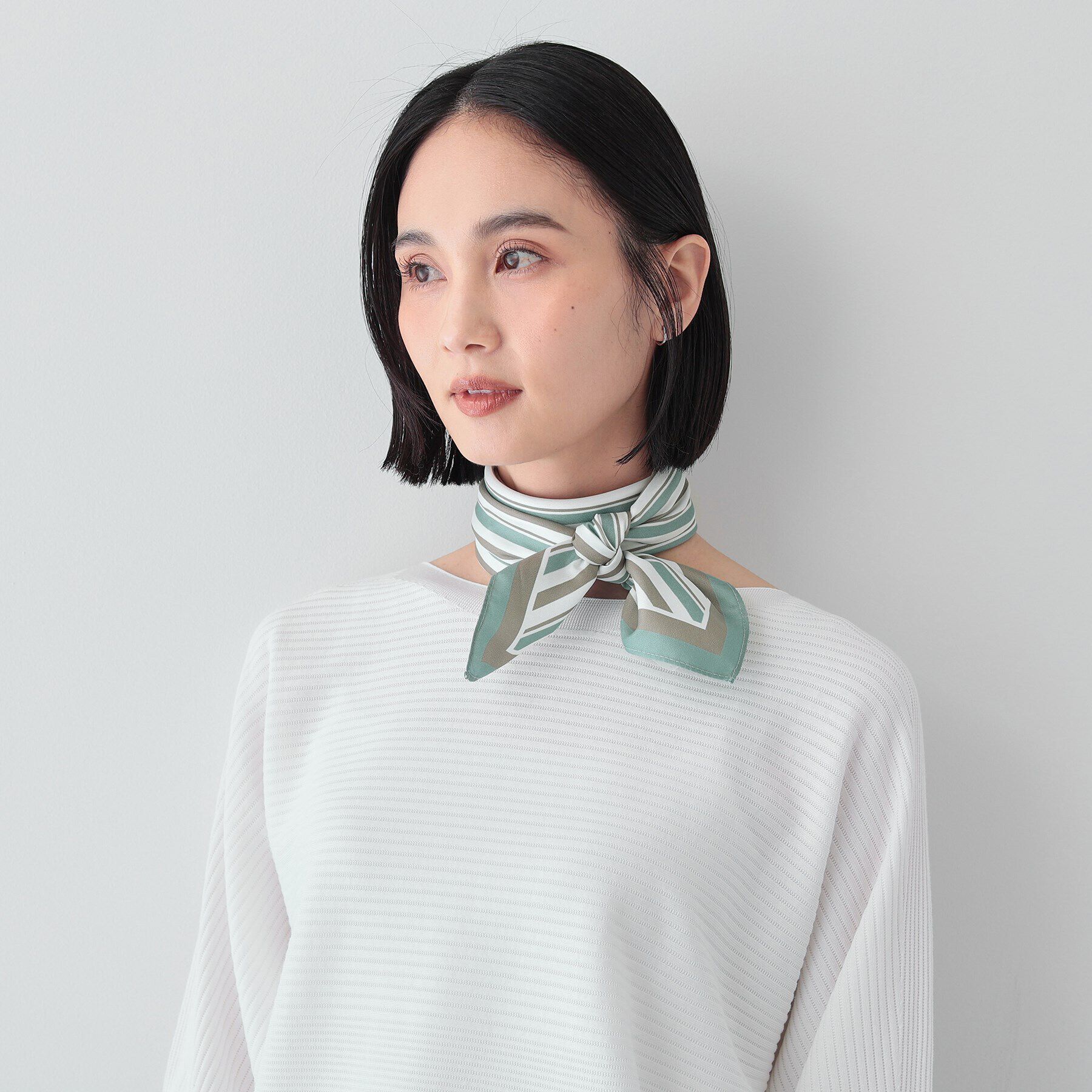 INDIVI「春SALE！バイアスストライプ柄スカーフ」|バンダナ・スカーフ|