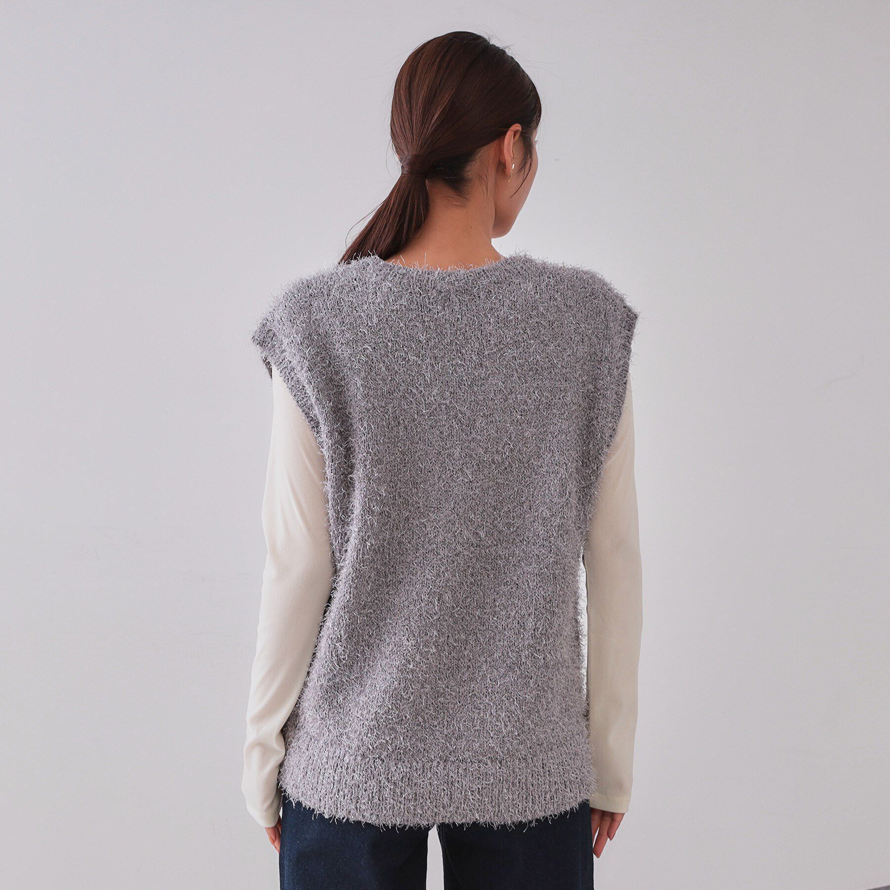 OPAQUE.CLIP「《andGIRL掲載》ラメシャギーニットベスト【洗濯機洗い可/抗ピル】」|ベスト・ジレ|