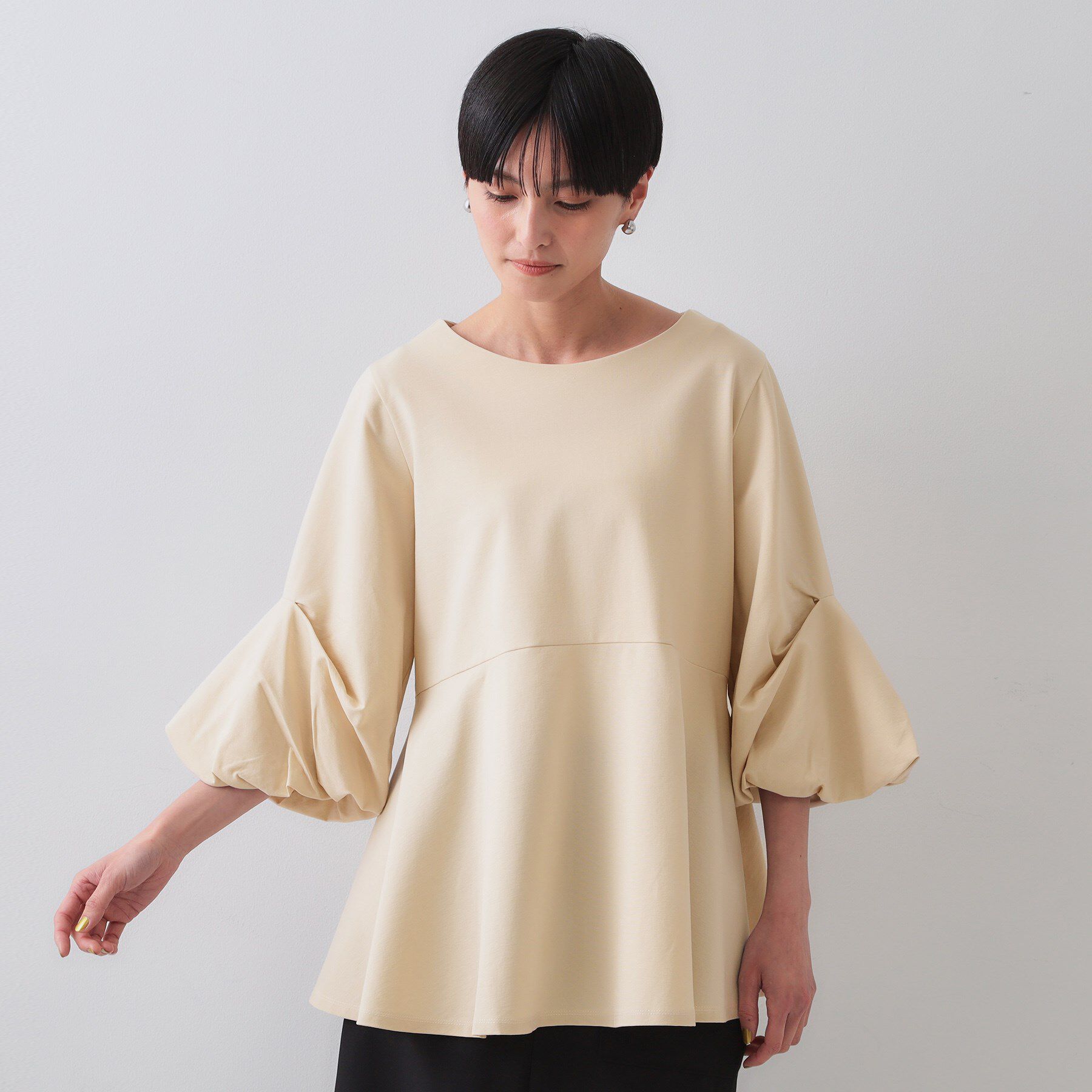 OPAQUE.CLIP「ボリュームスリーブペプラムトップス【洗濯機洗い可】」|Tシャツ・カットソー|