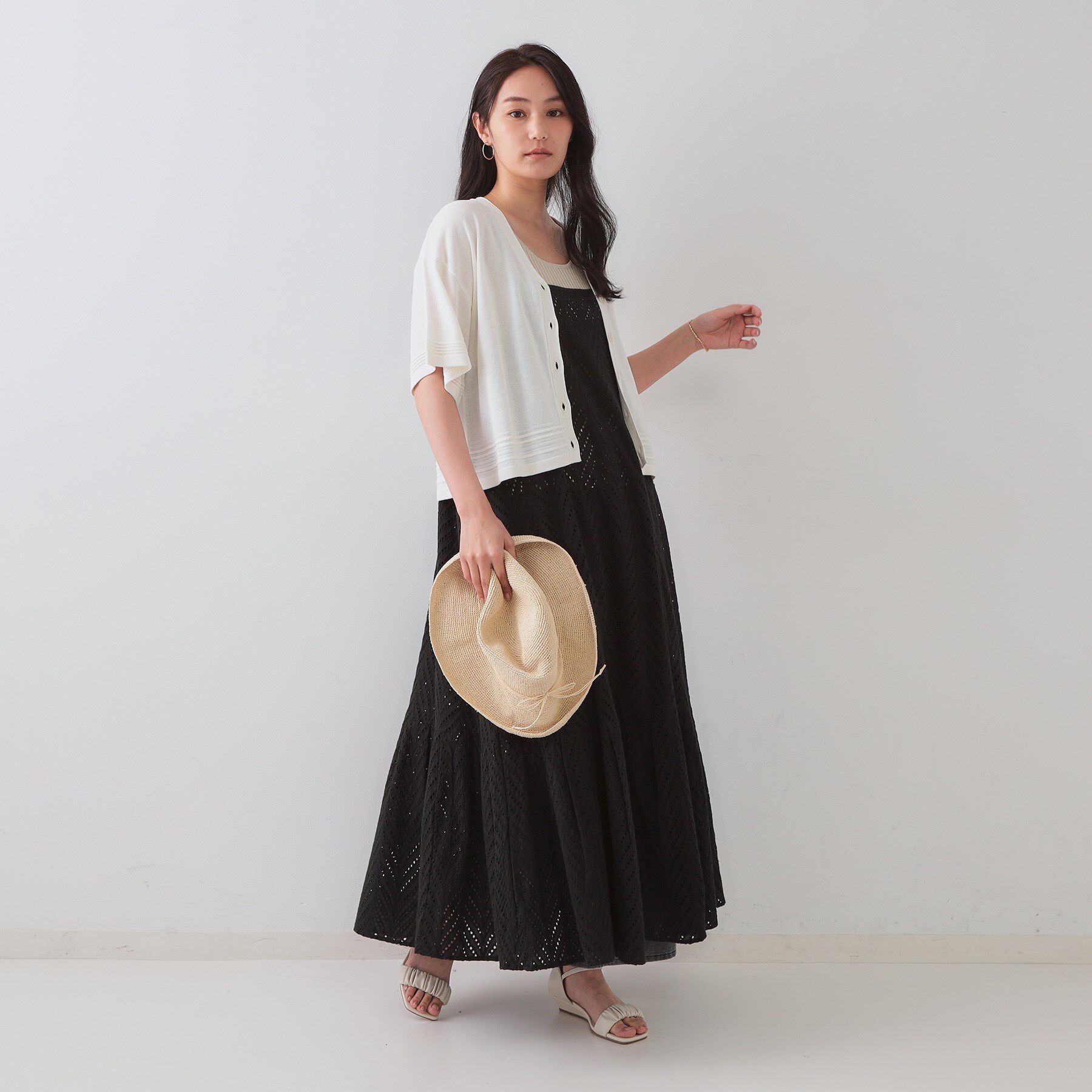 OPAQUE.CLIP「Vネックショートニットカーディガン【洗濯機洗い可/抗ピル】」|カーディガン|