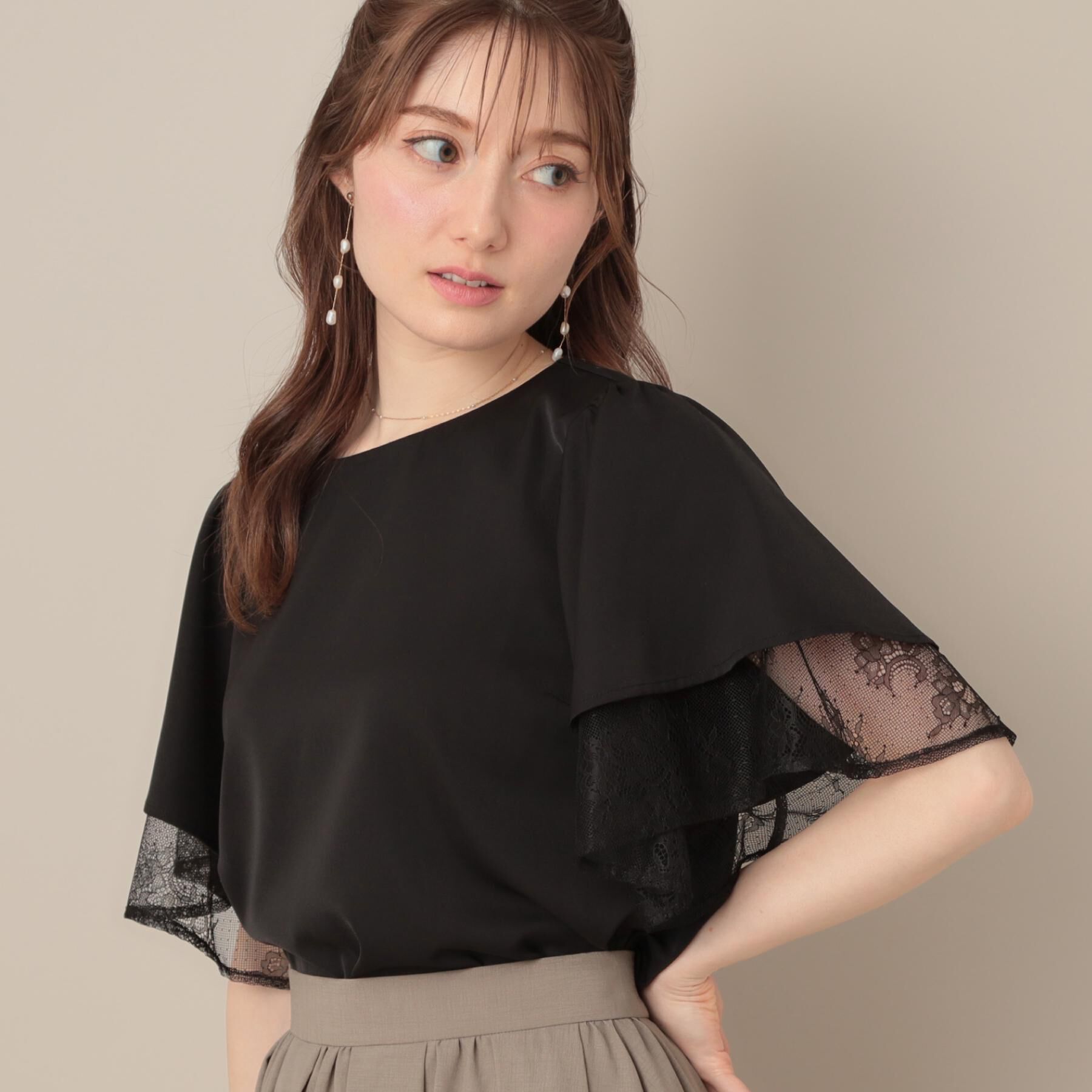 Couture broach「【マシンウォッシャブル・一枚で着映える】レース重ねフレアブラウス」|シャツ・ブラウス|ブラック(019)