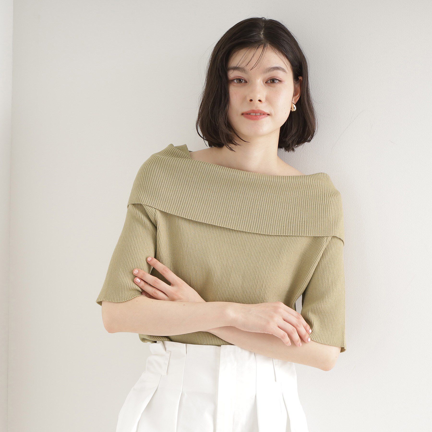 THE SHOP TK「オフショルダーニット【洗濯機OK】」|ニット・セーター|カーキ(027)