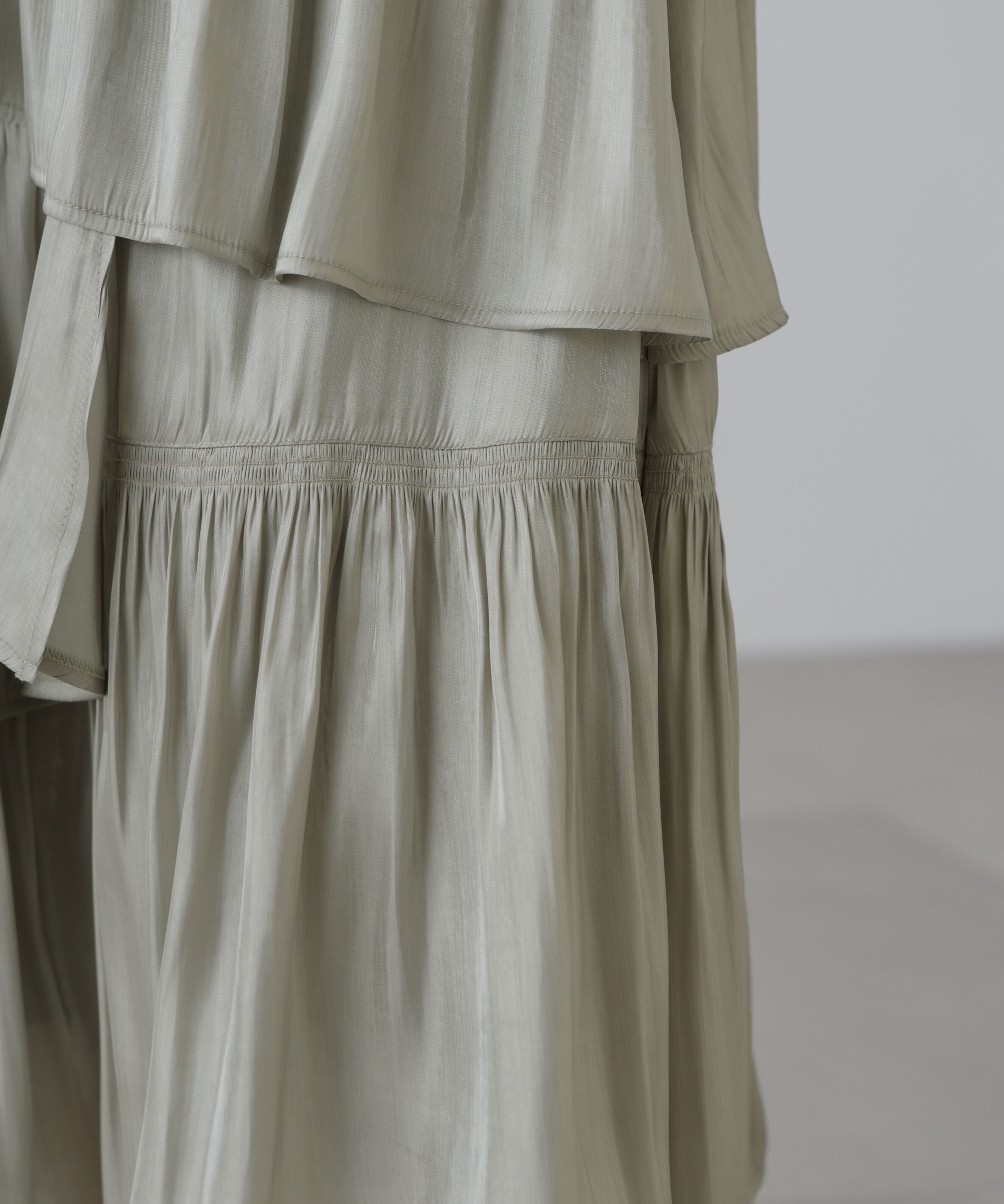  「アシメシャーリングティアードスカート」|スカート|