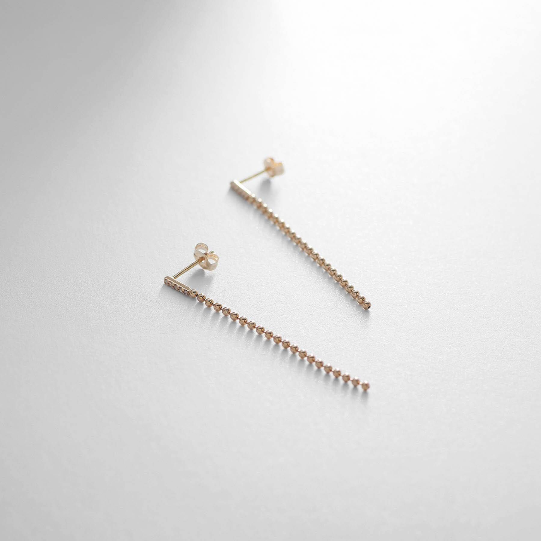 COCOSHNIK「K10ダイヤモンド ボールチェーン スタッドピアス」|ピアス|イエローゴールド(1