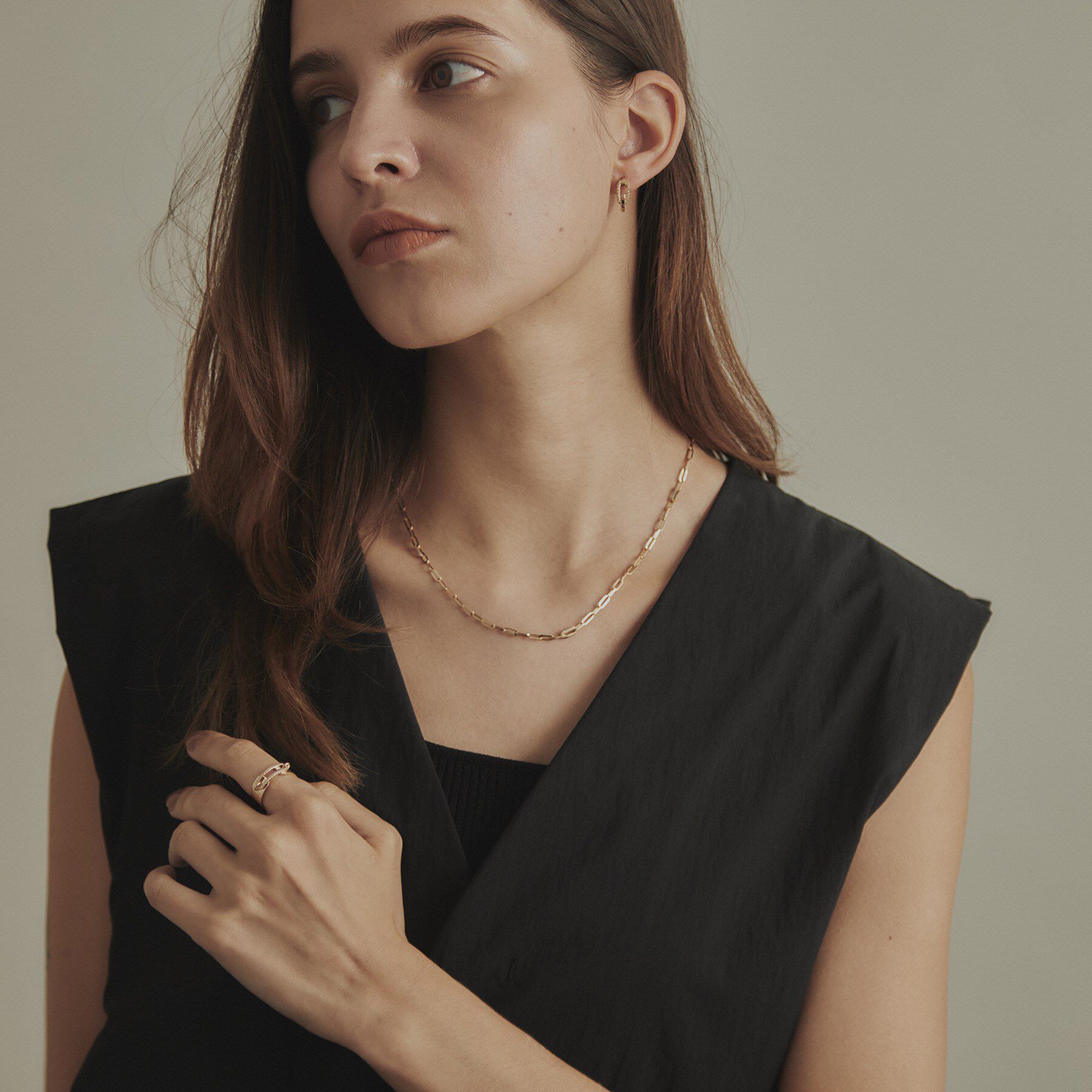 COCOSHNIK「K10ダイヤモンド 中空プリムダイヤステーション ネックレス」|ネックレス|