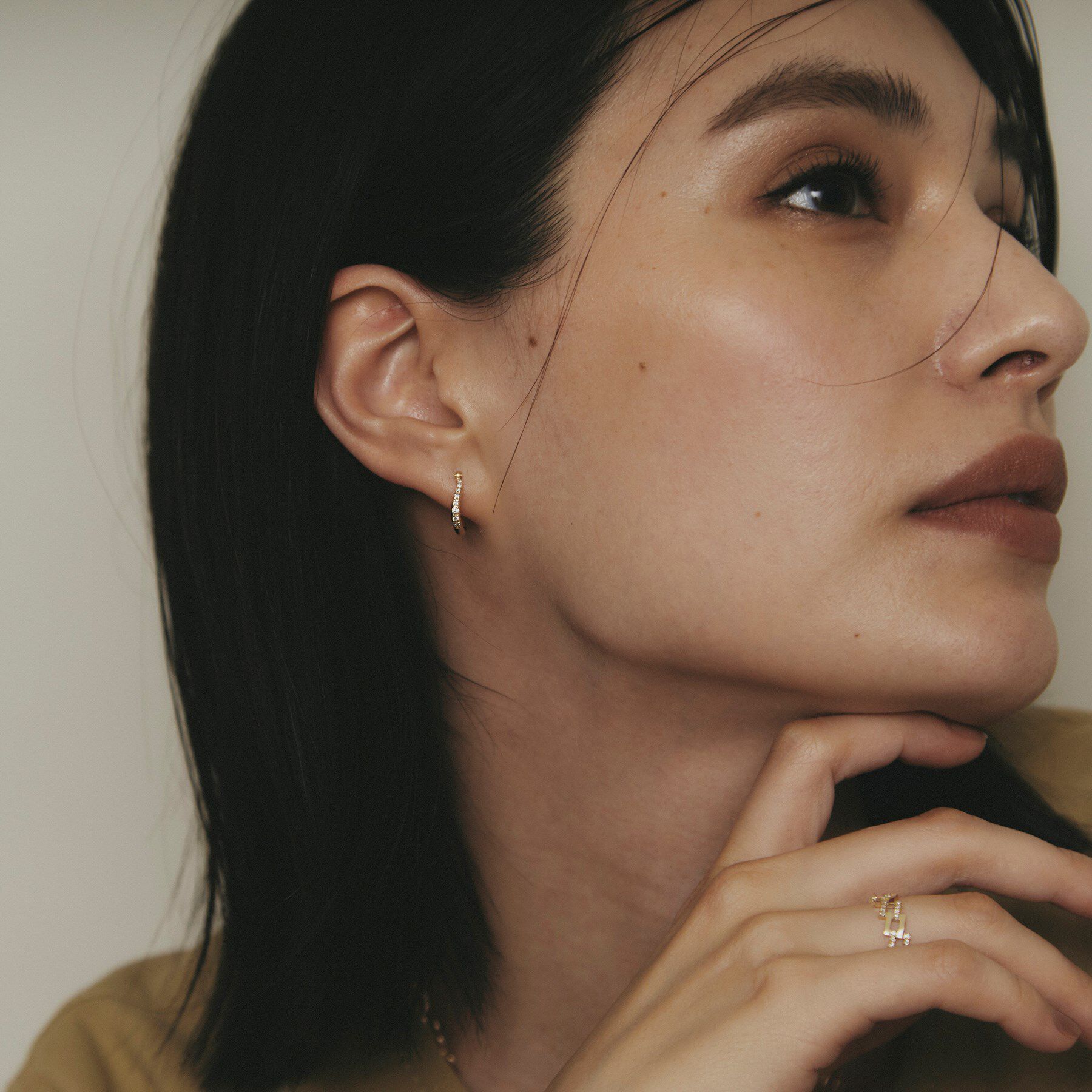 COCOSHNIK「K10ダイヤモンド グラデカーブ フープピアス」|ピアス|