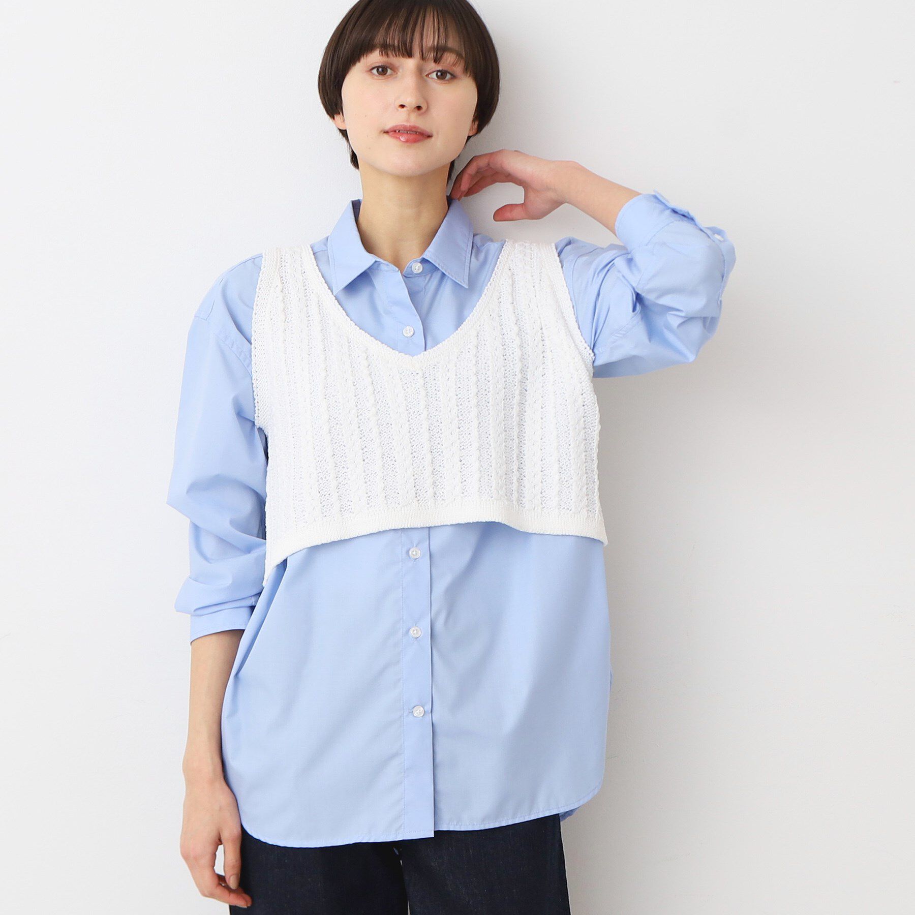 Dessin「【洗える】クロップド丈Vネックニットベスト」|ベスト・ジレ|ホワイト(002)