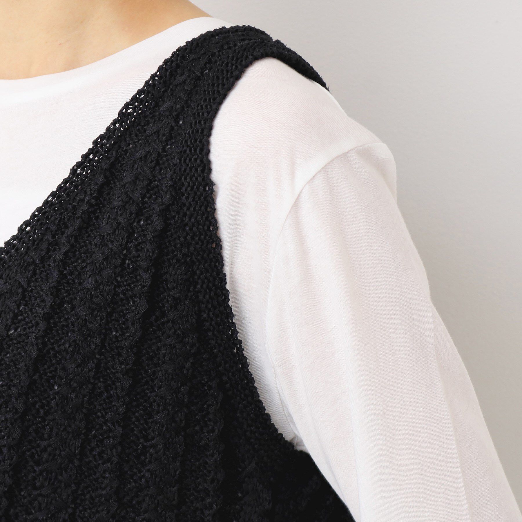 Dessin「【洗える】クロップド丈Vネックニットベスト」|ベスト・ジレ|