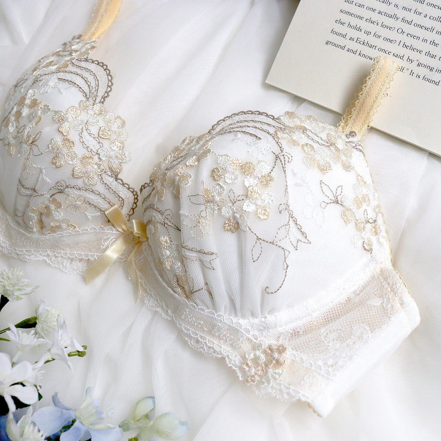 Risa Magli「クラーラ ブラジャー（E-F)＜リサマリ ミラクル谷間ブラ＞」|インナー|