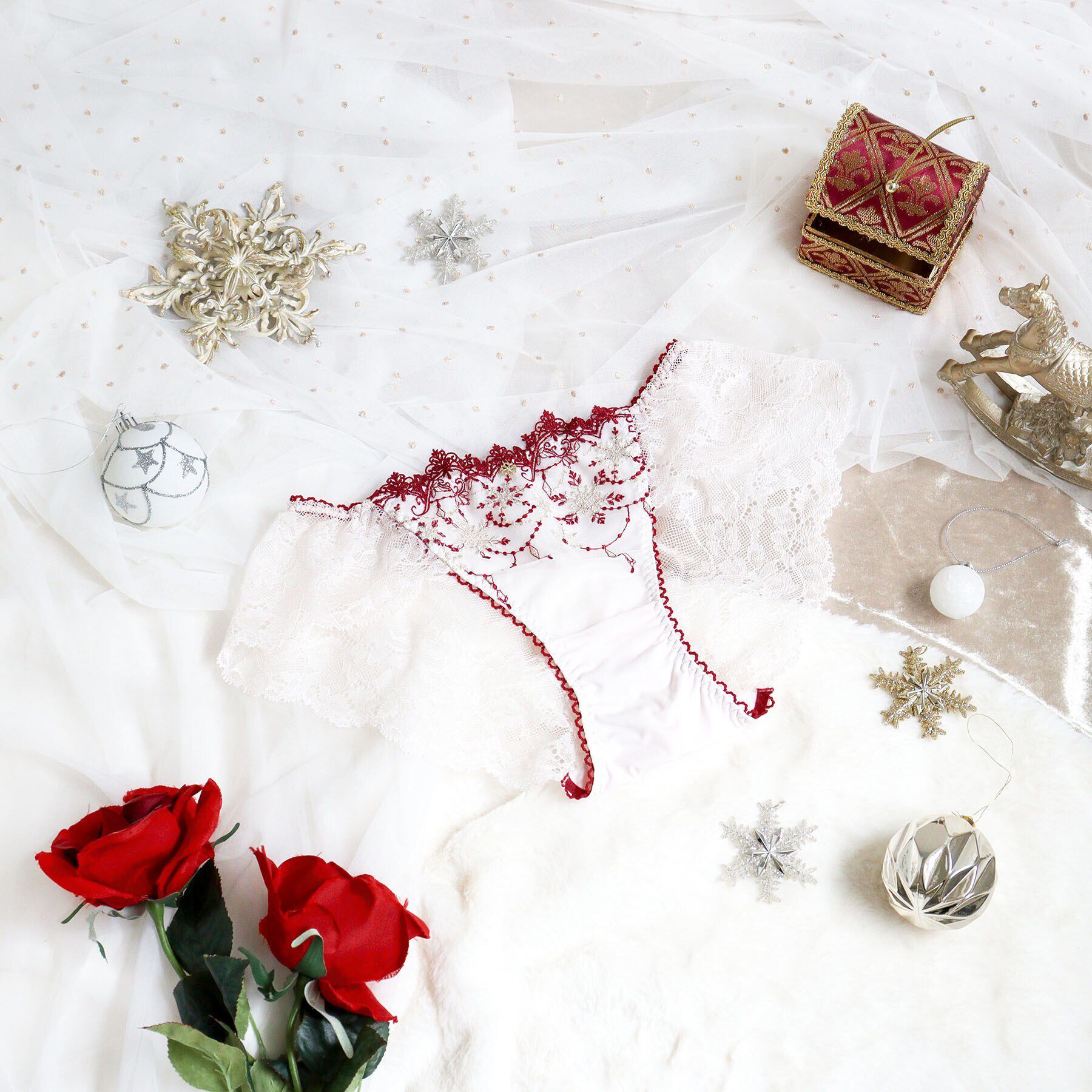 Risa Magli「グレッタ レースショーツ」|インナー|レッド(061)