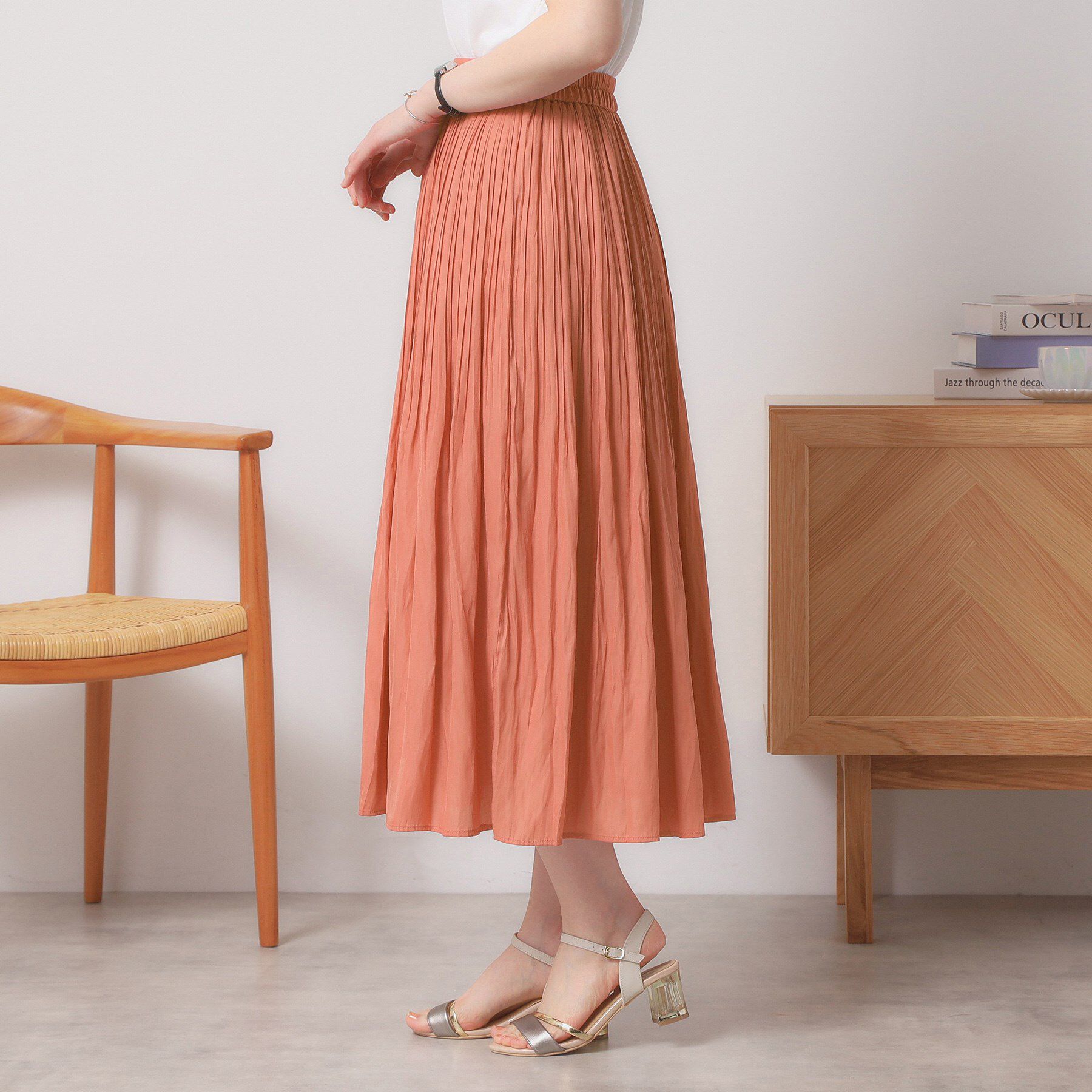 ITS&rsquo;DEMO「【手洗い可／ウエストゴム】サテンプリーツスカート」|スカート|