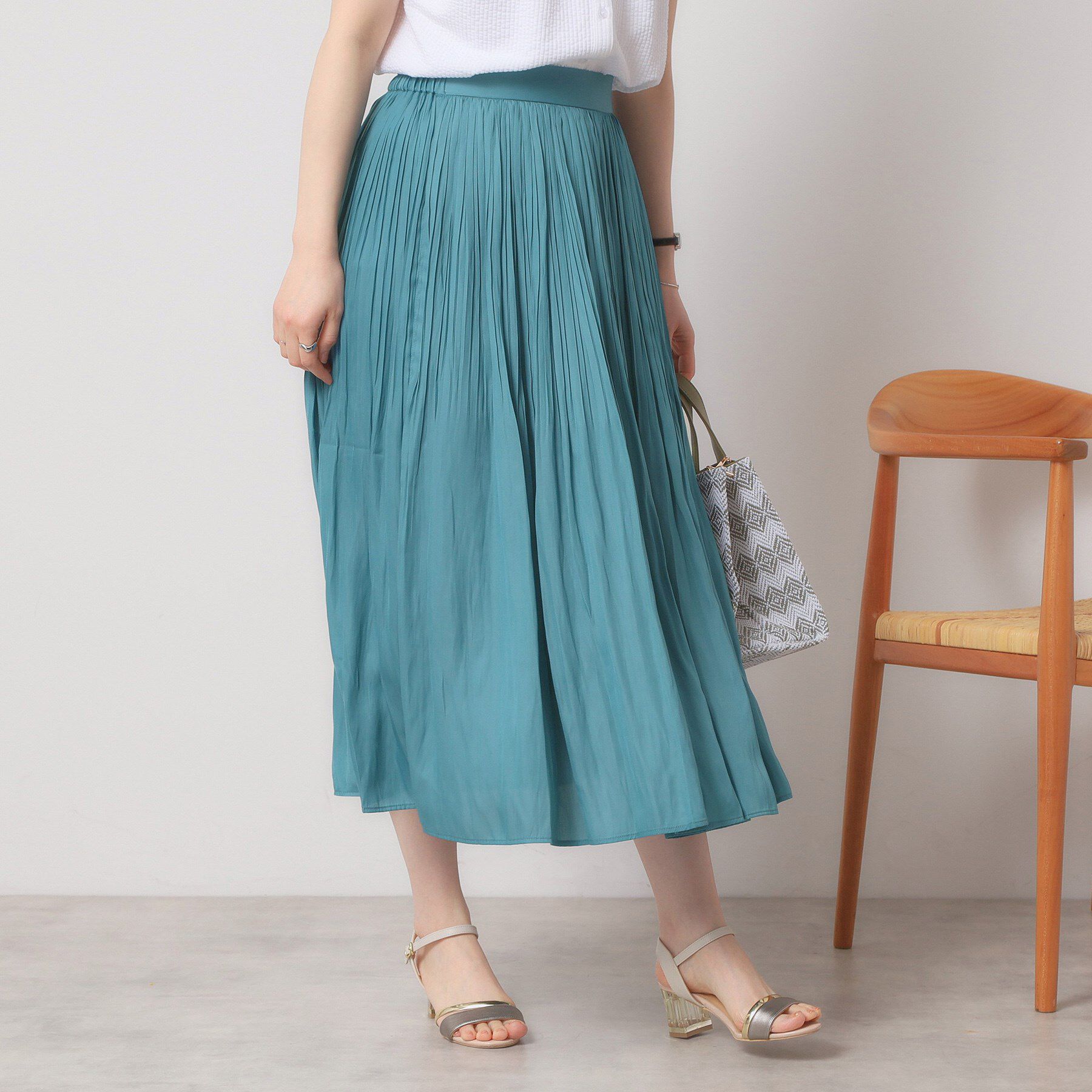 ITS&rsquo;DEMO「【手洗い可／ウエストゴム】サテンプリーツスカート」|スカート|グリーン(022)