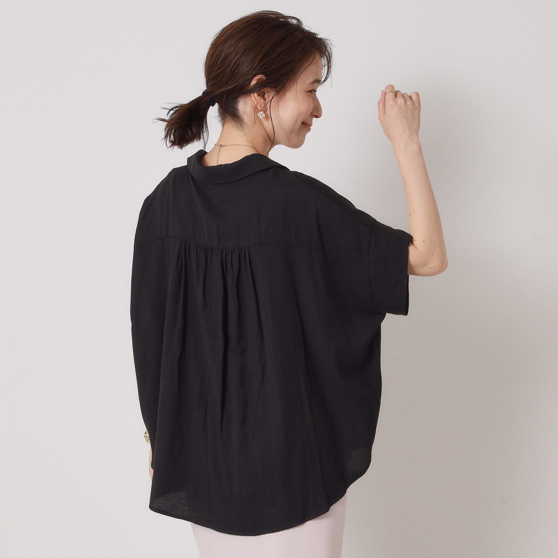 ITS&rsquo;DEMO「【接触冷感／手洗い可】強撚スラブスキッパーブラウス」|シャツ・ブラウス|