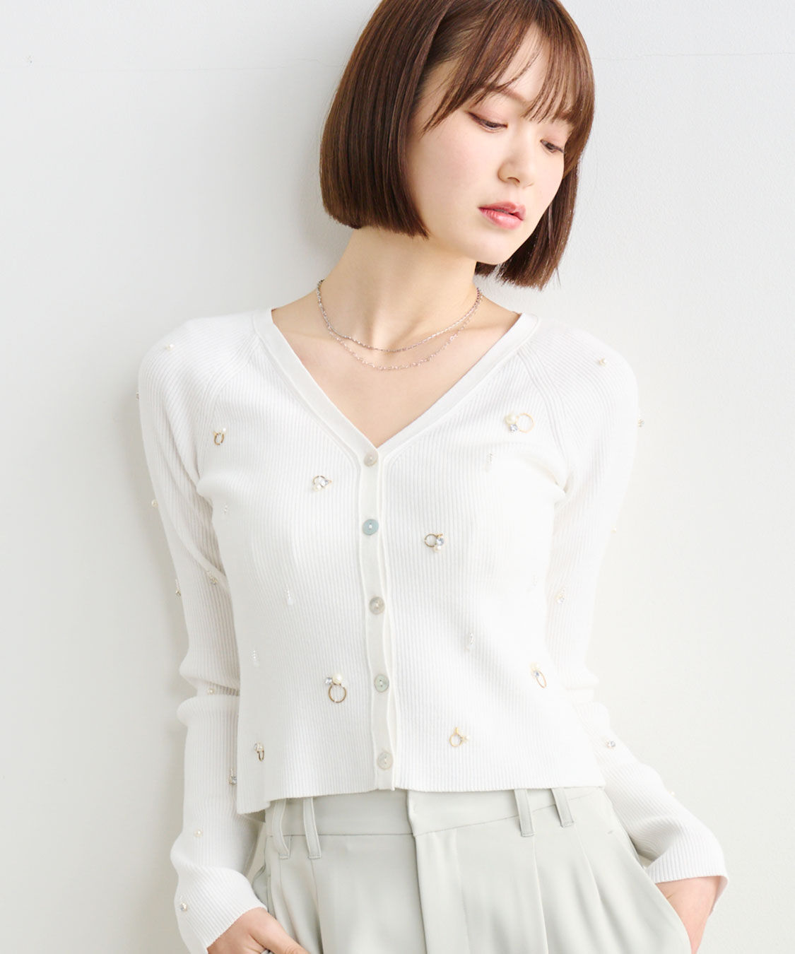 COCO DEAL「Vネックビジューニットカーディガン」|ニット・セーター|