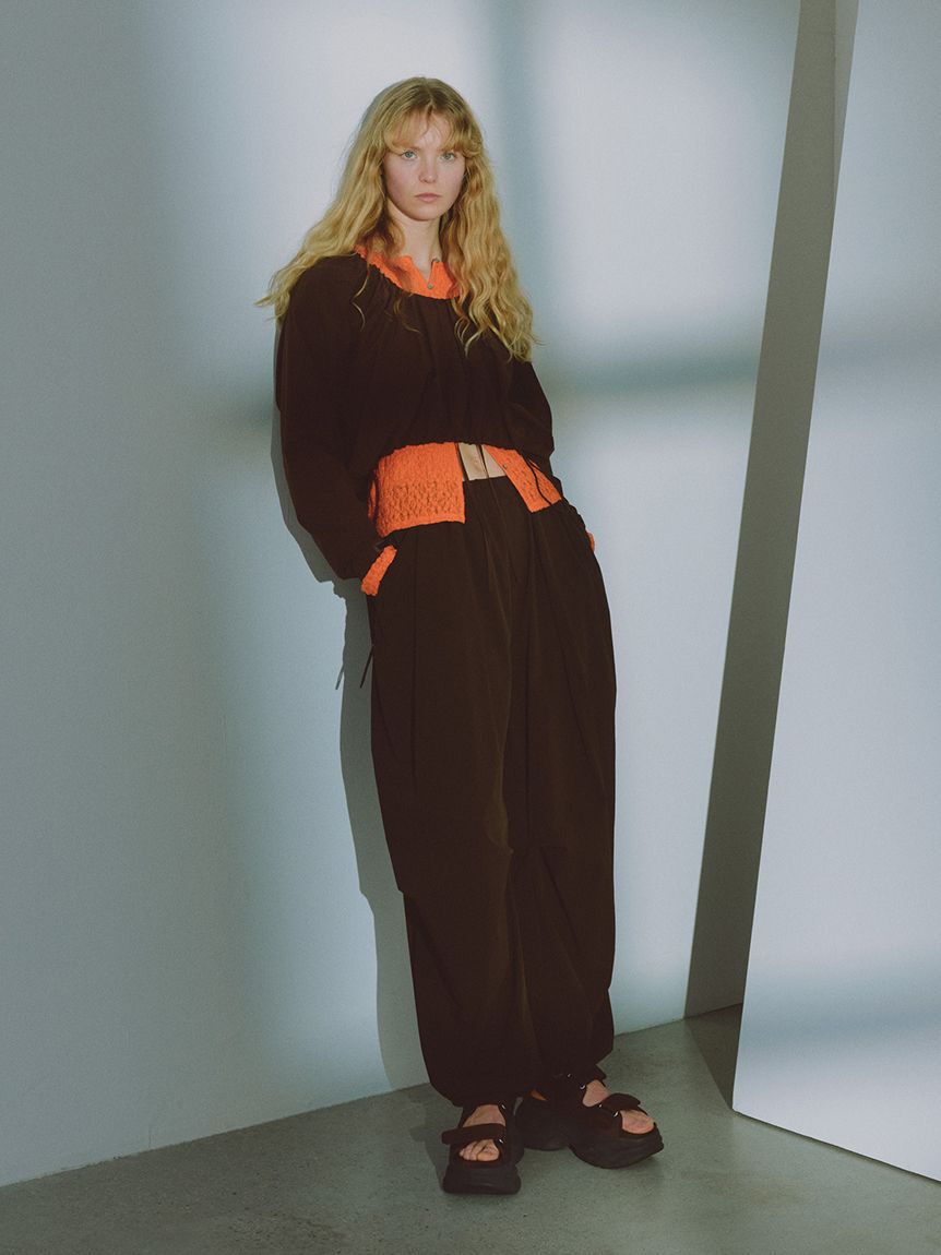 emmi atelier「eco ボリュームパラシュートパンツ/撥水/UVカット/接触冷感」|チノ|