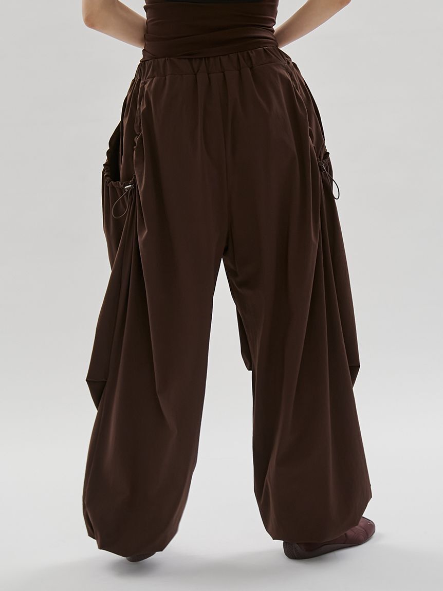 emmi atelier「eco ボリュームパラシュートパンツ/撥水/UVカット/接触冷感」|チノ|