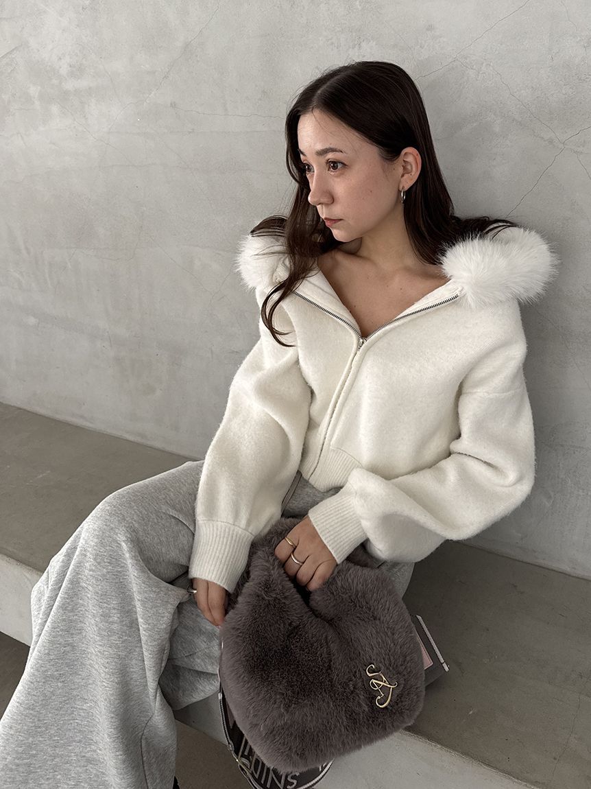 SNIDEL「Sustainableファー付きニットパーカー」|ニット・セーター|