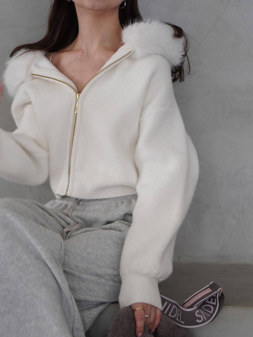 SNIDEL「Sustainableファー付きニットパーカー」|ニット・セーター|