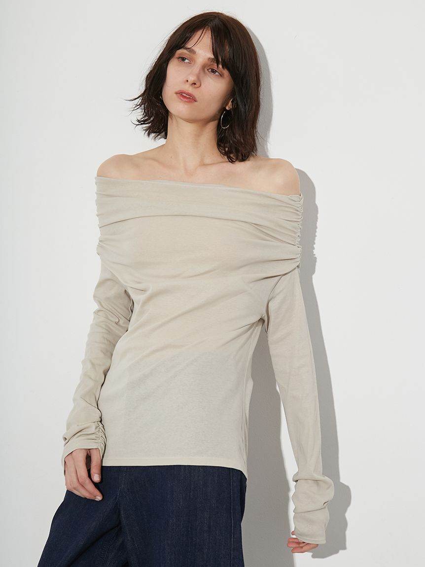 styling/「オフショルダーカットトップス」|Tシャツ・カットソー|BEG