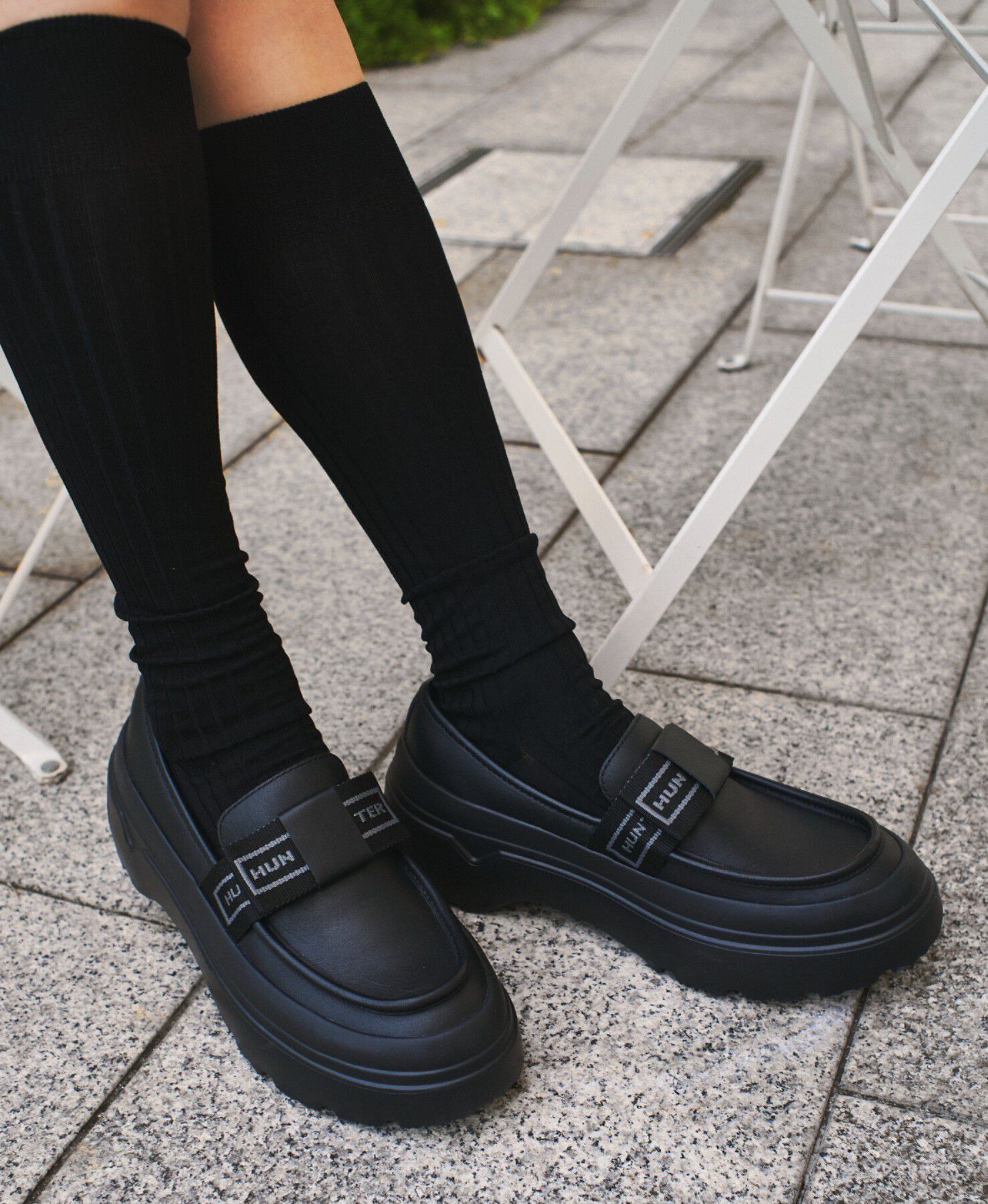 HUNTER「リファインド エクスプローラー フラットフォーム ボウ ローファー」|ローファー|BLK