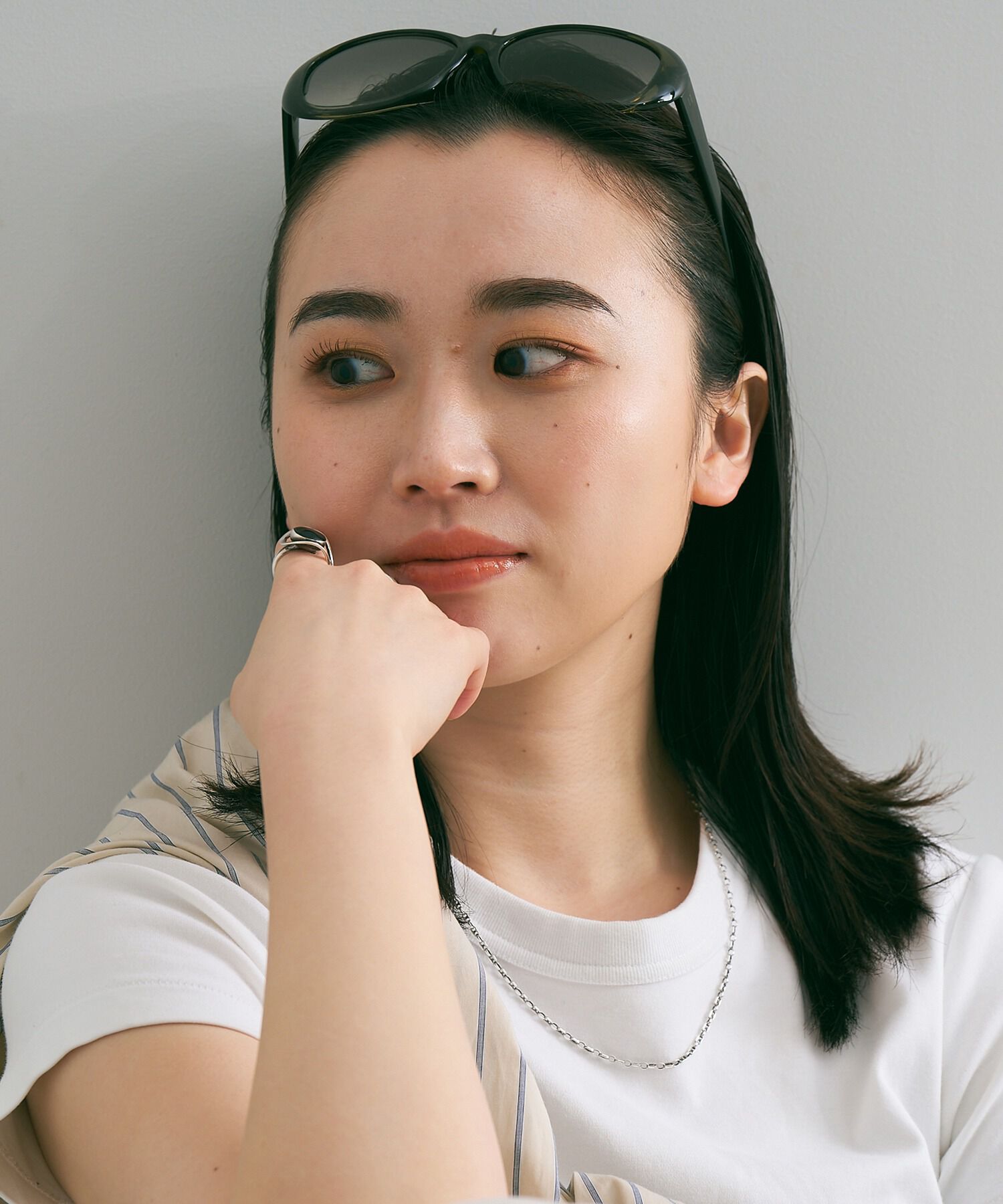  「オーバル型 サングラス｜Zoff｜SUNGLASSES 大きめ 小顔効果」|サングラス|