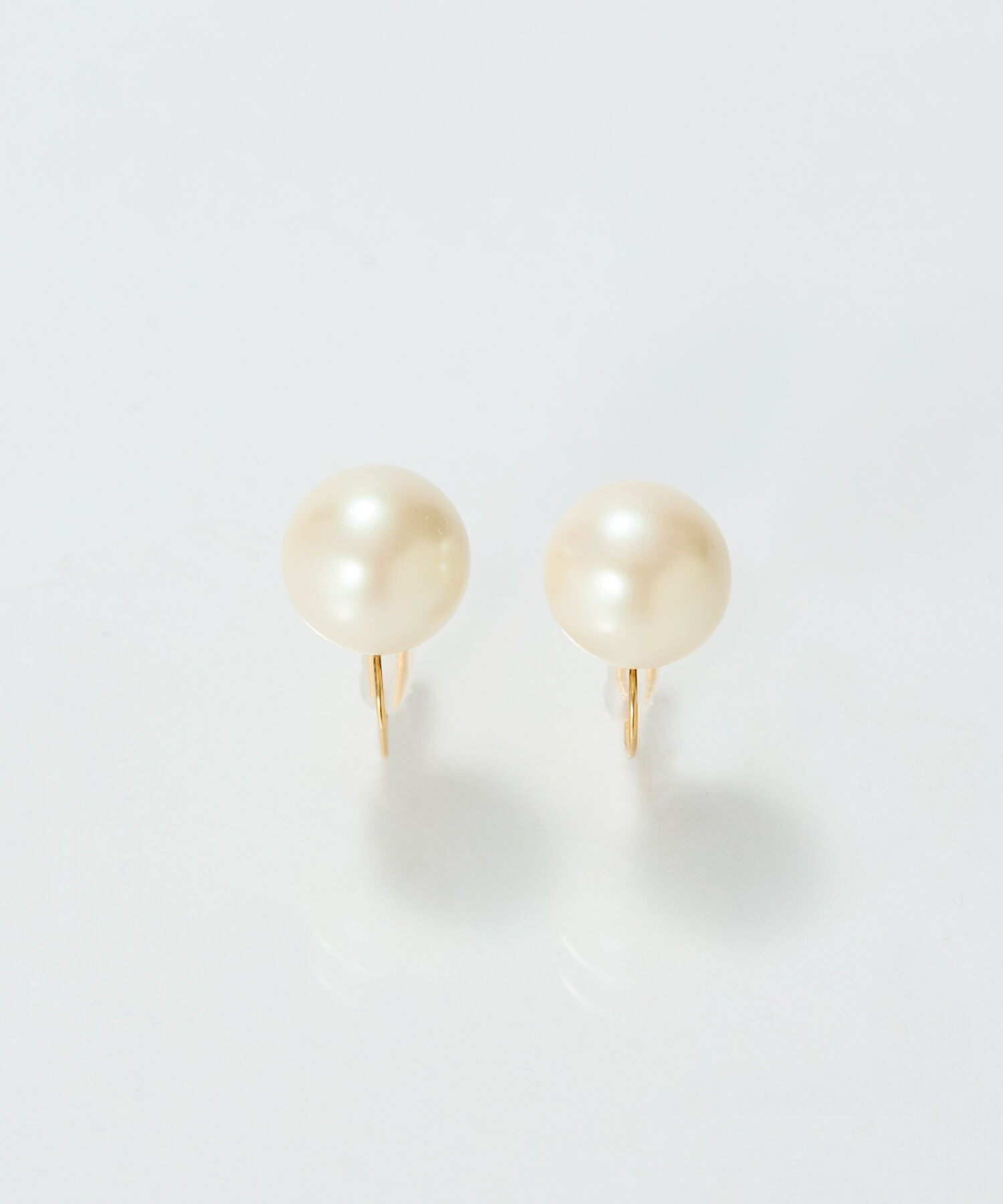 Phoebe「【痛くないシリーズ/金属アレルギー対応】パールリウムライトフィットイヤリング/一粒パール」|イヤリング|