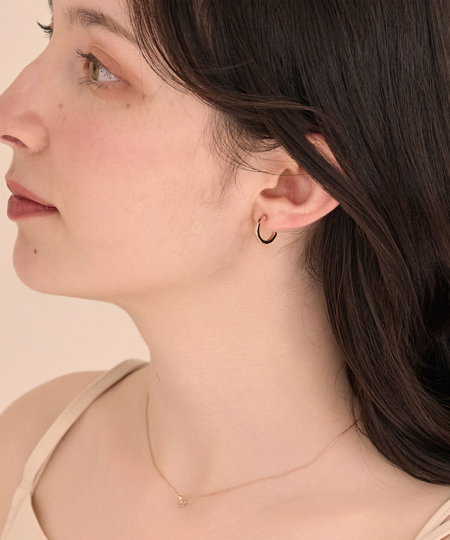 Phoebe「【金属アレルギー対応】スパークフープセラミックポストピアス」|ピアス|