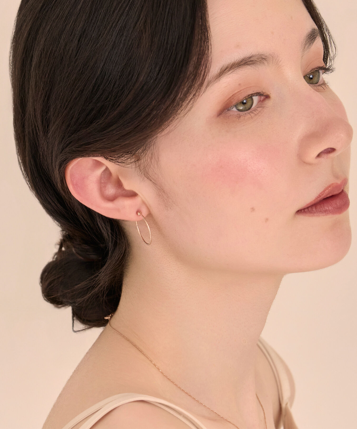 Phoebe「【金属アレルギー対応】ファインスレッドフープセラミックポストピアス」|ピアス|